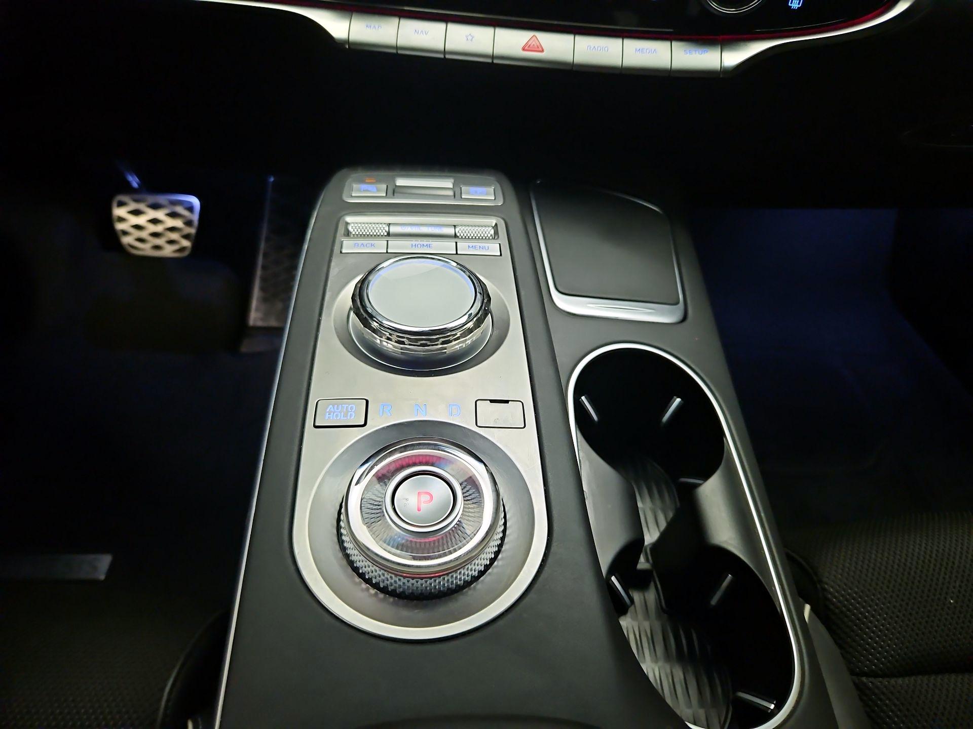 Thumbnail: 2025 Genesis GV70 - 16