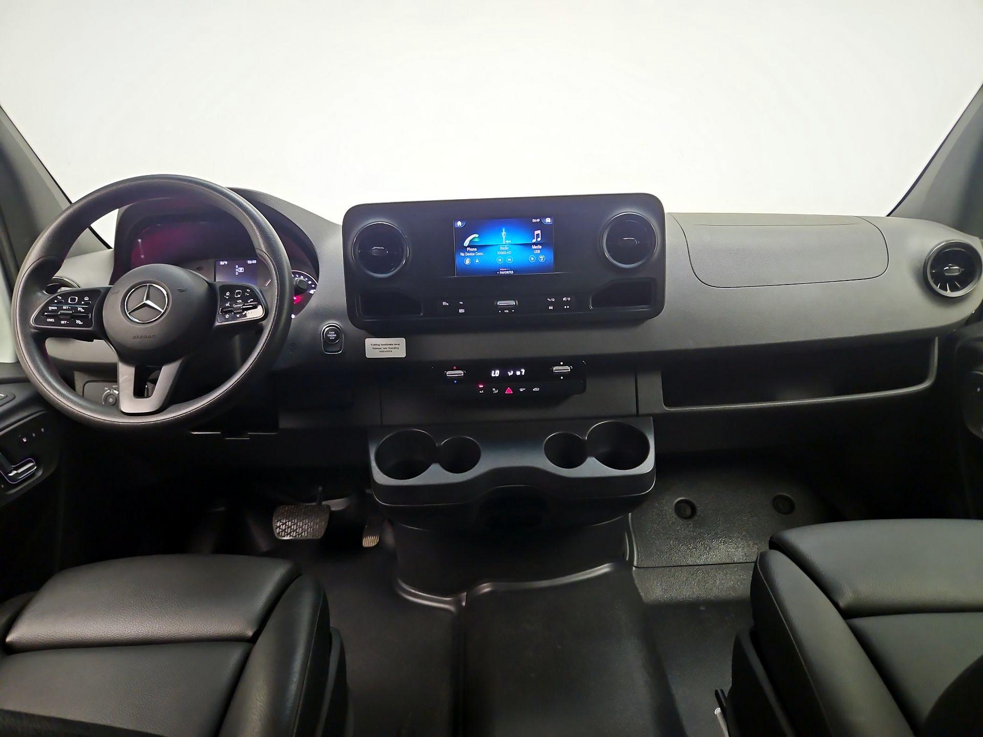 Thumbnail: 2024 Mercedes-Benz Sprinter - 9