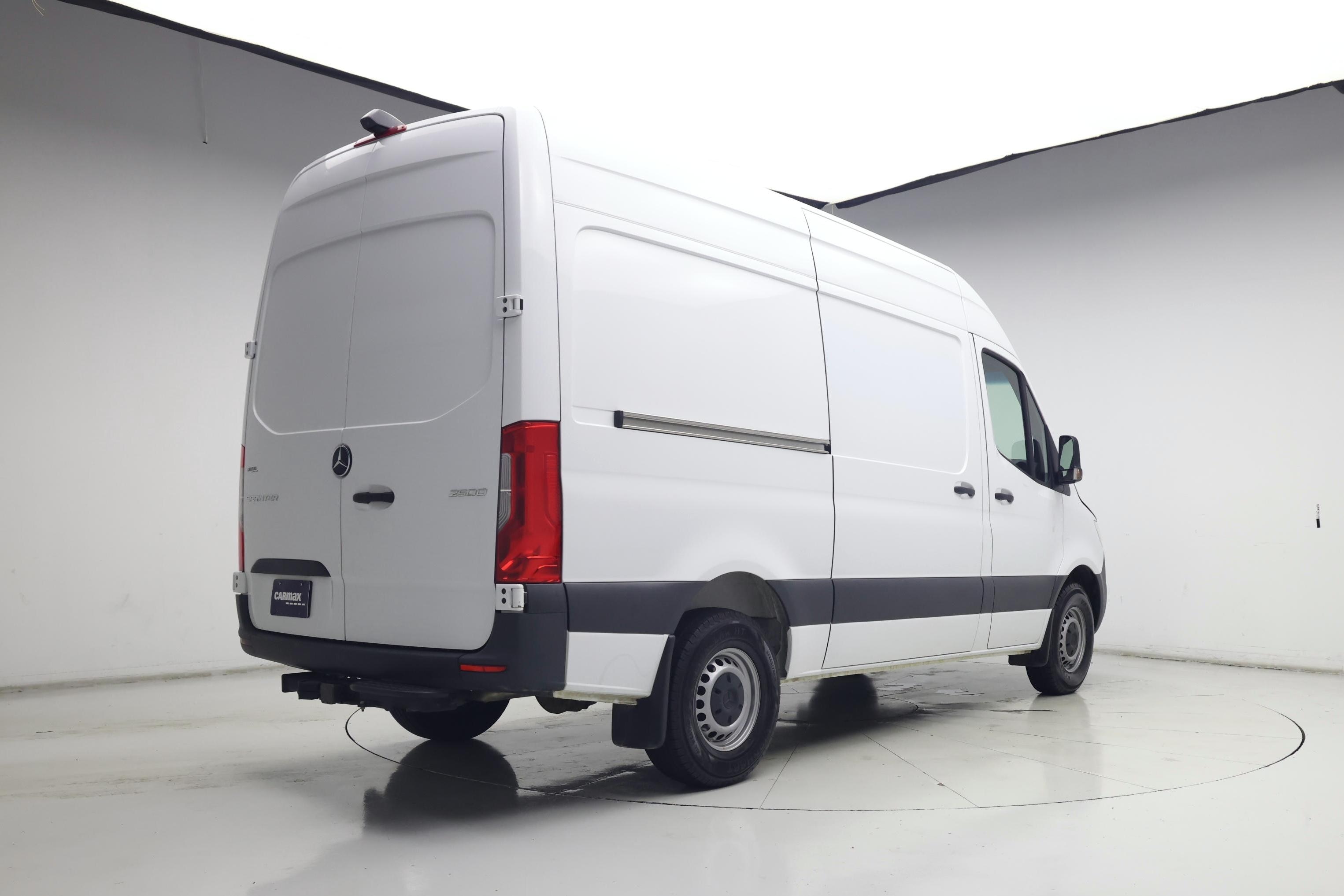 Thumbnail: 2024 Mercedes-Benz Sprinter - 8