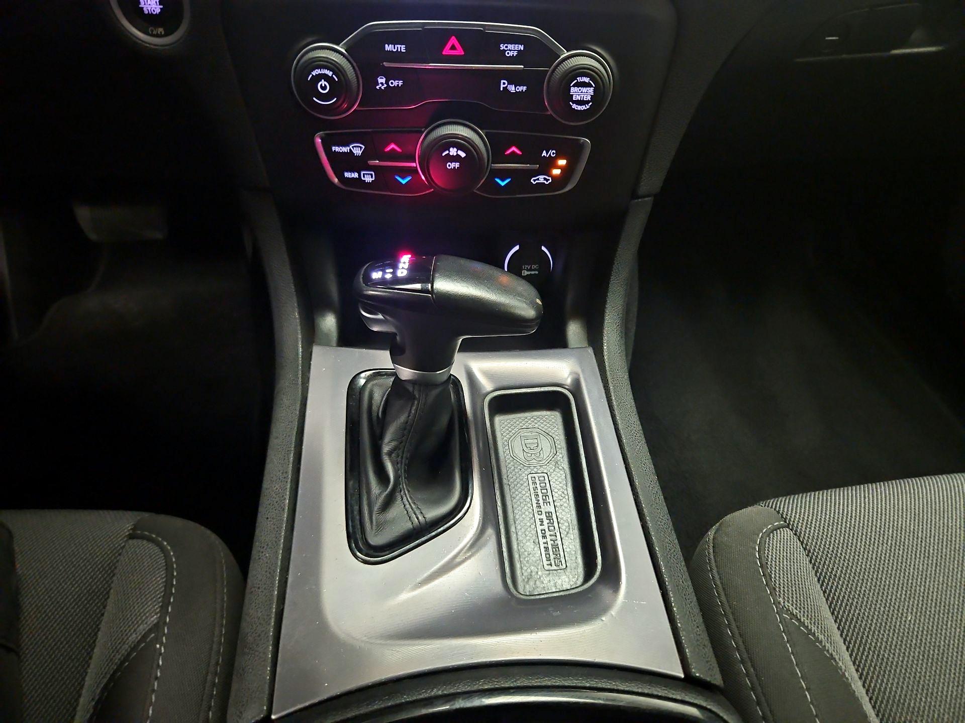 Thumbnail: 2020 Dodge Charger - 16