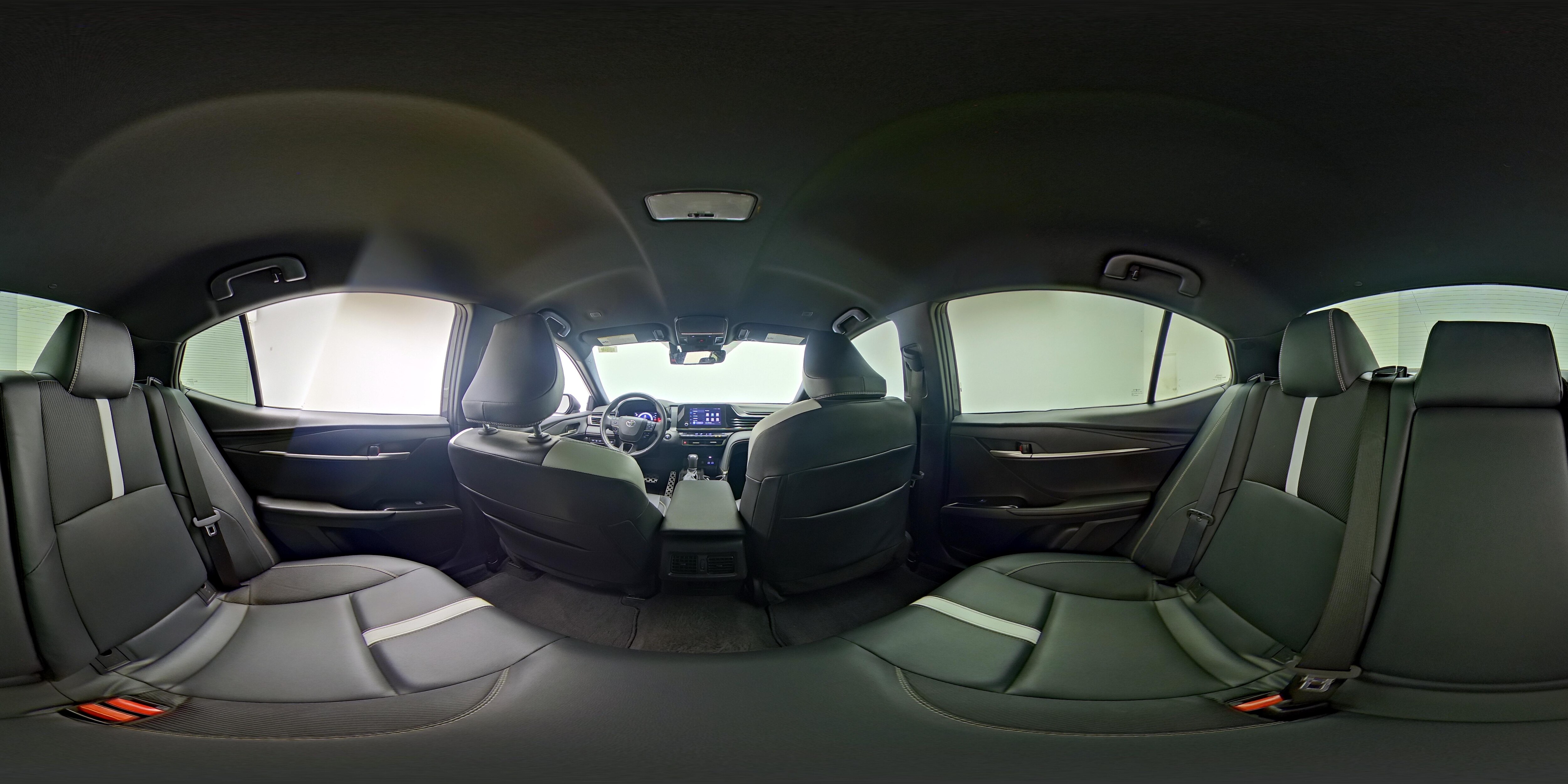 2025 Toyota Camry SE - Photo 23