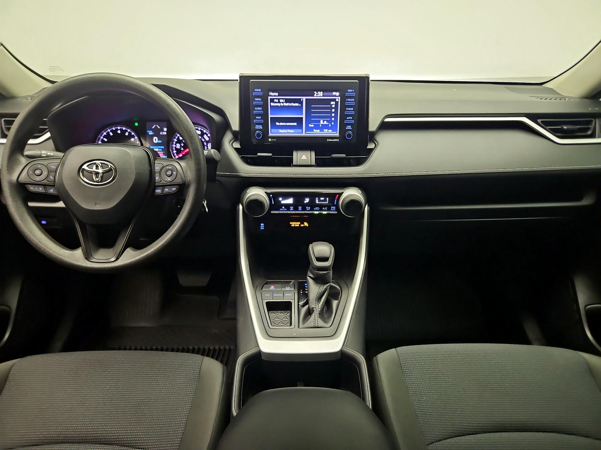 Thumbnail: 2022 Toyota RAV4 - 9