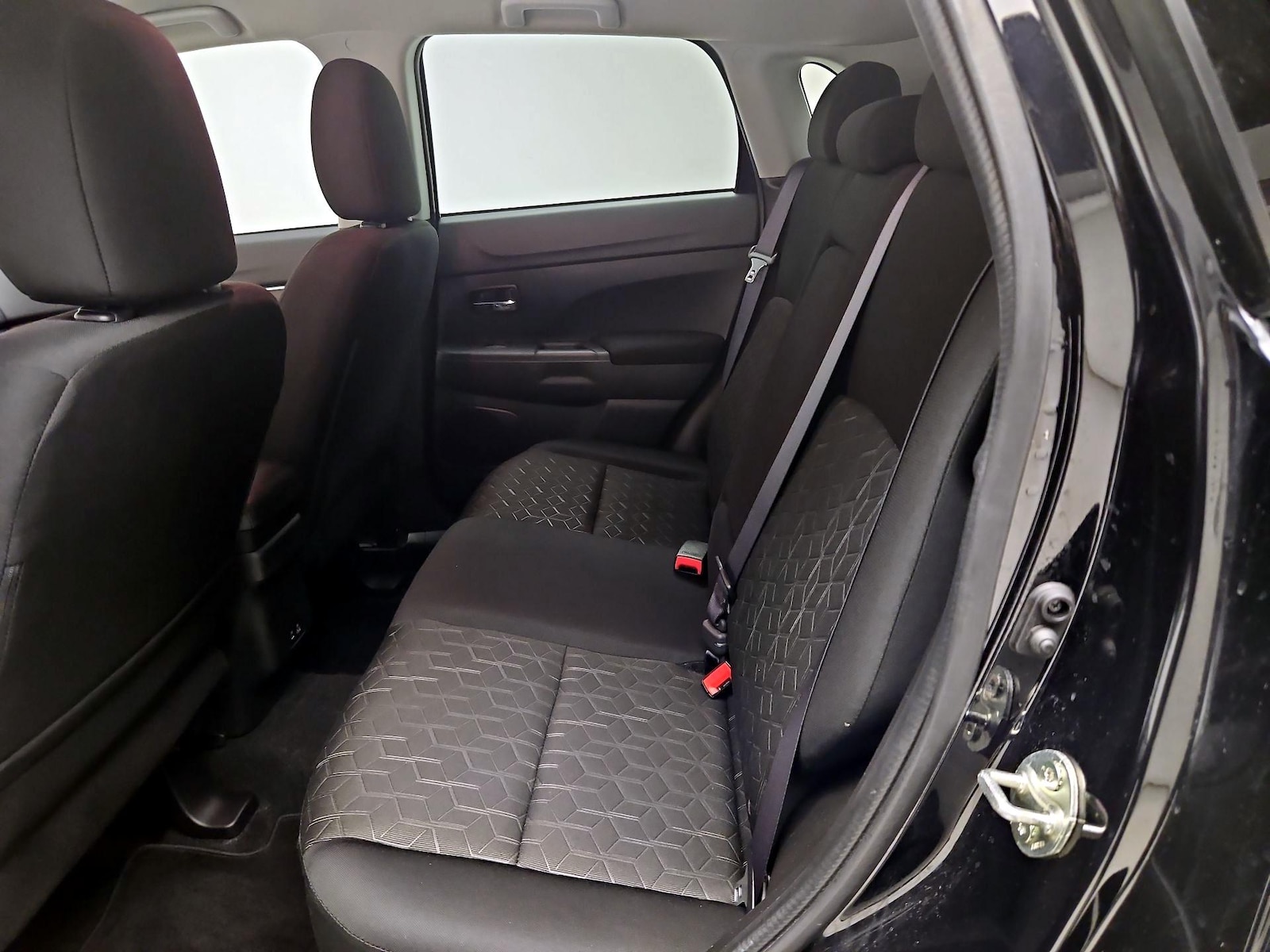 2025 Mitsubishi Outlander Sport LE - Photo 20