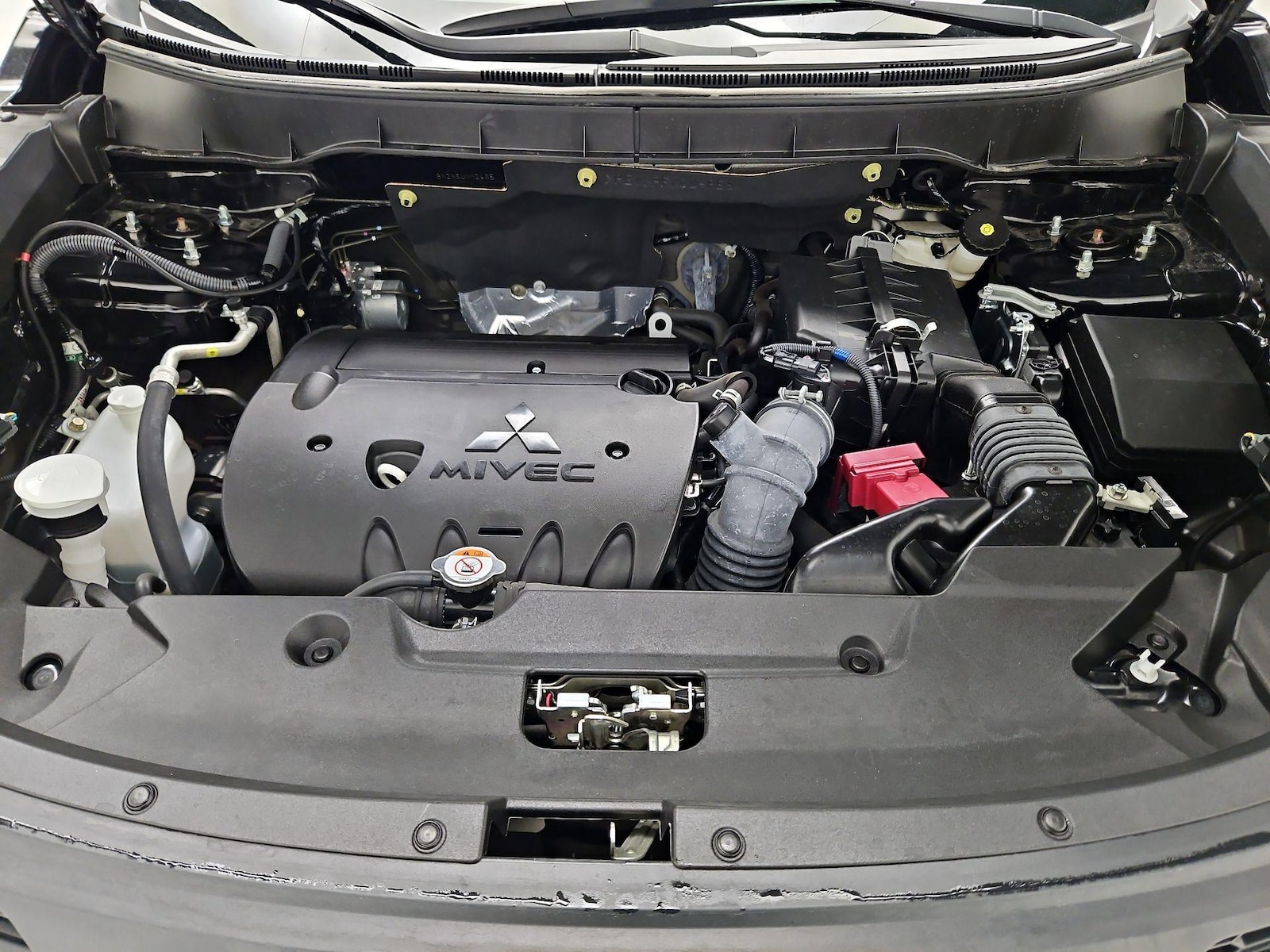 2025 Mitsubishi Outlander Sport LE - Photo 22