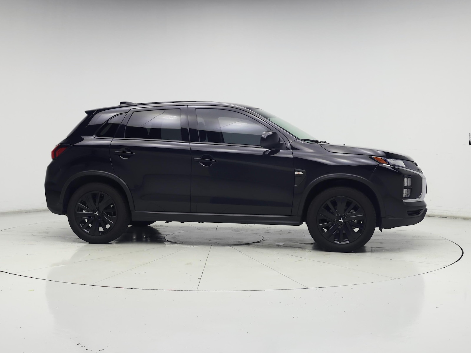 2025 Mitsubishi Outlander Sport LE - Photo 8