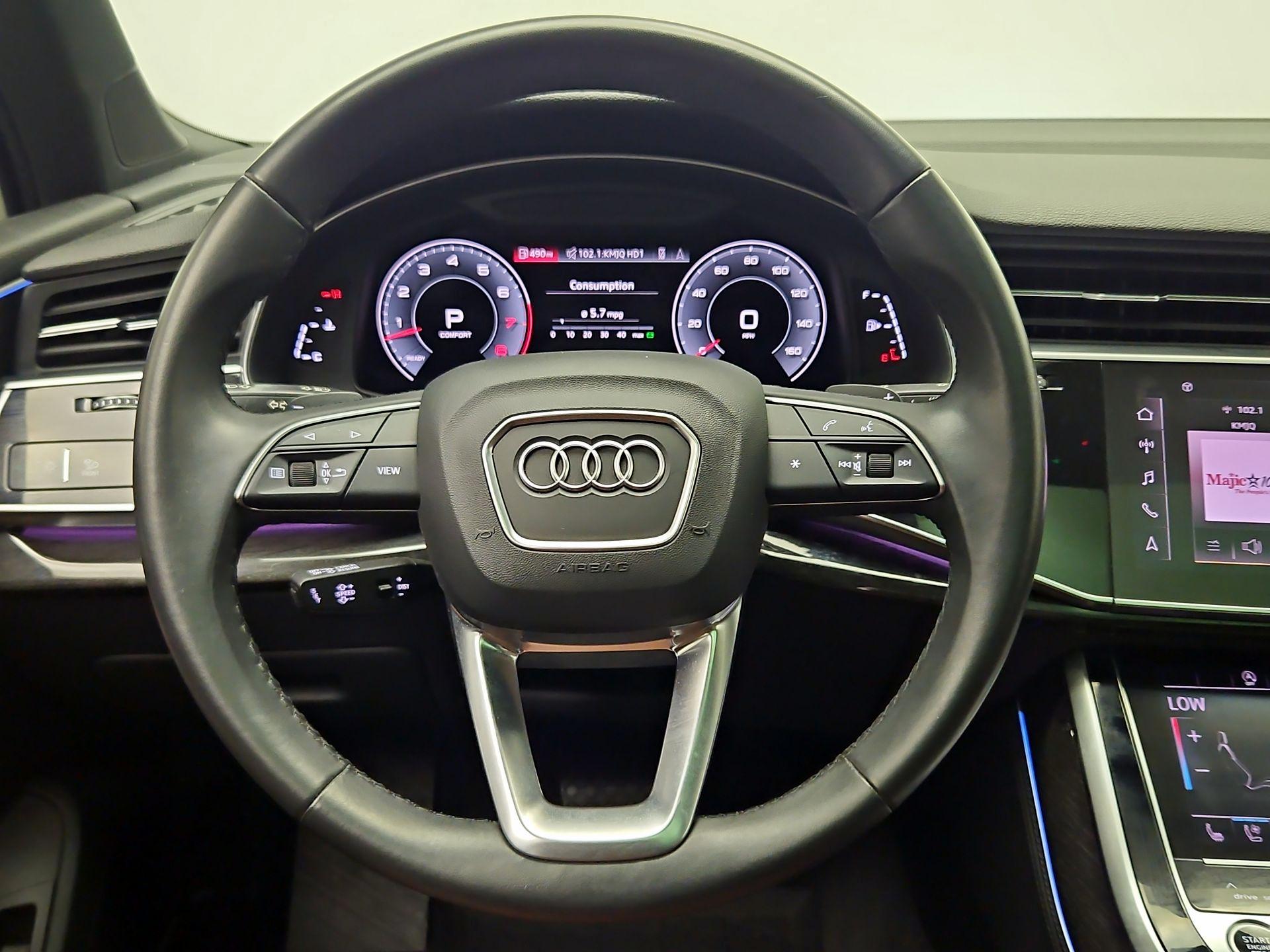 Thumbnail: 2021 Audi Q7 - 10