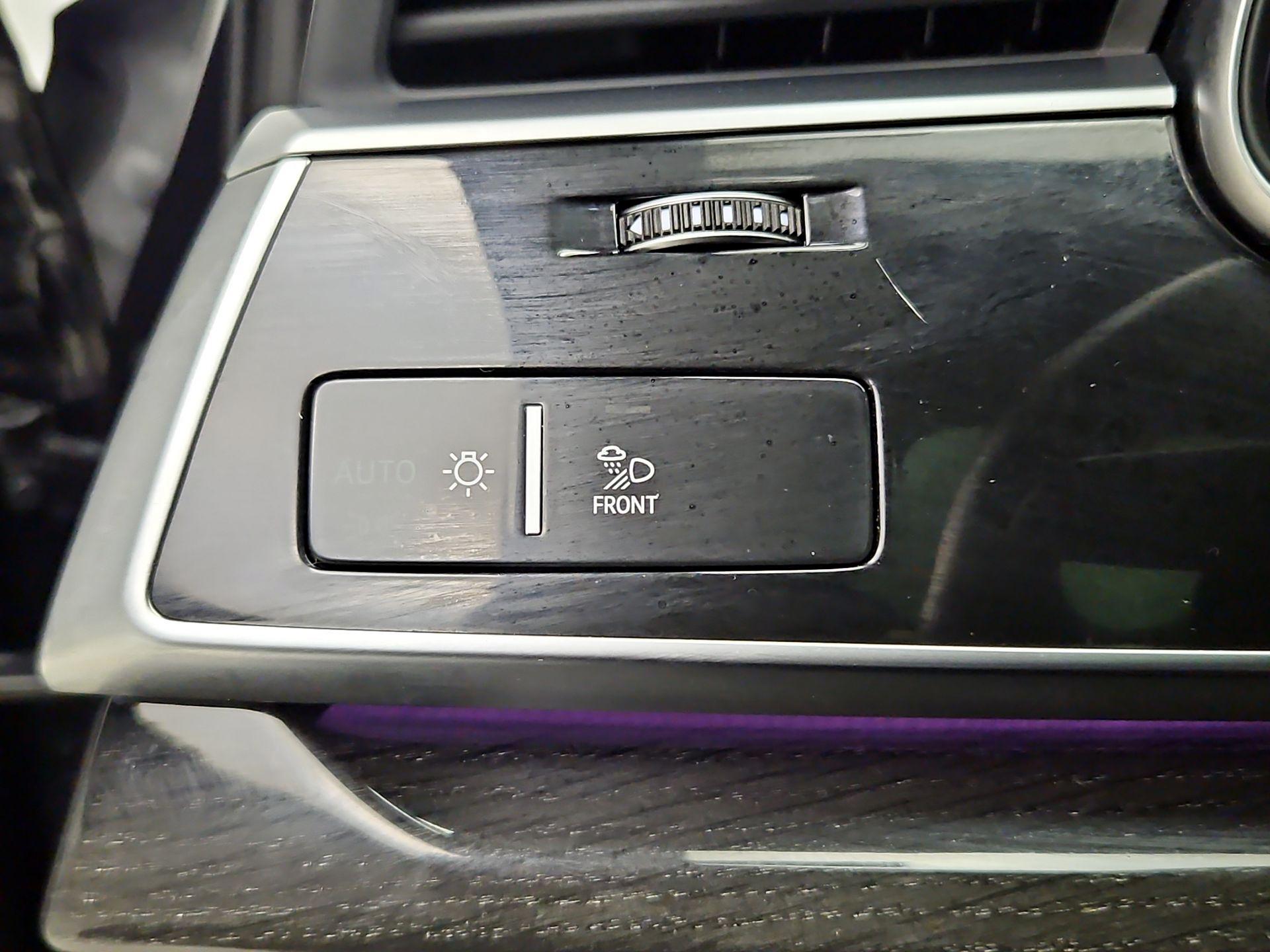Thumbnail: 2021 Audi Q7 - 13
