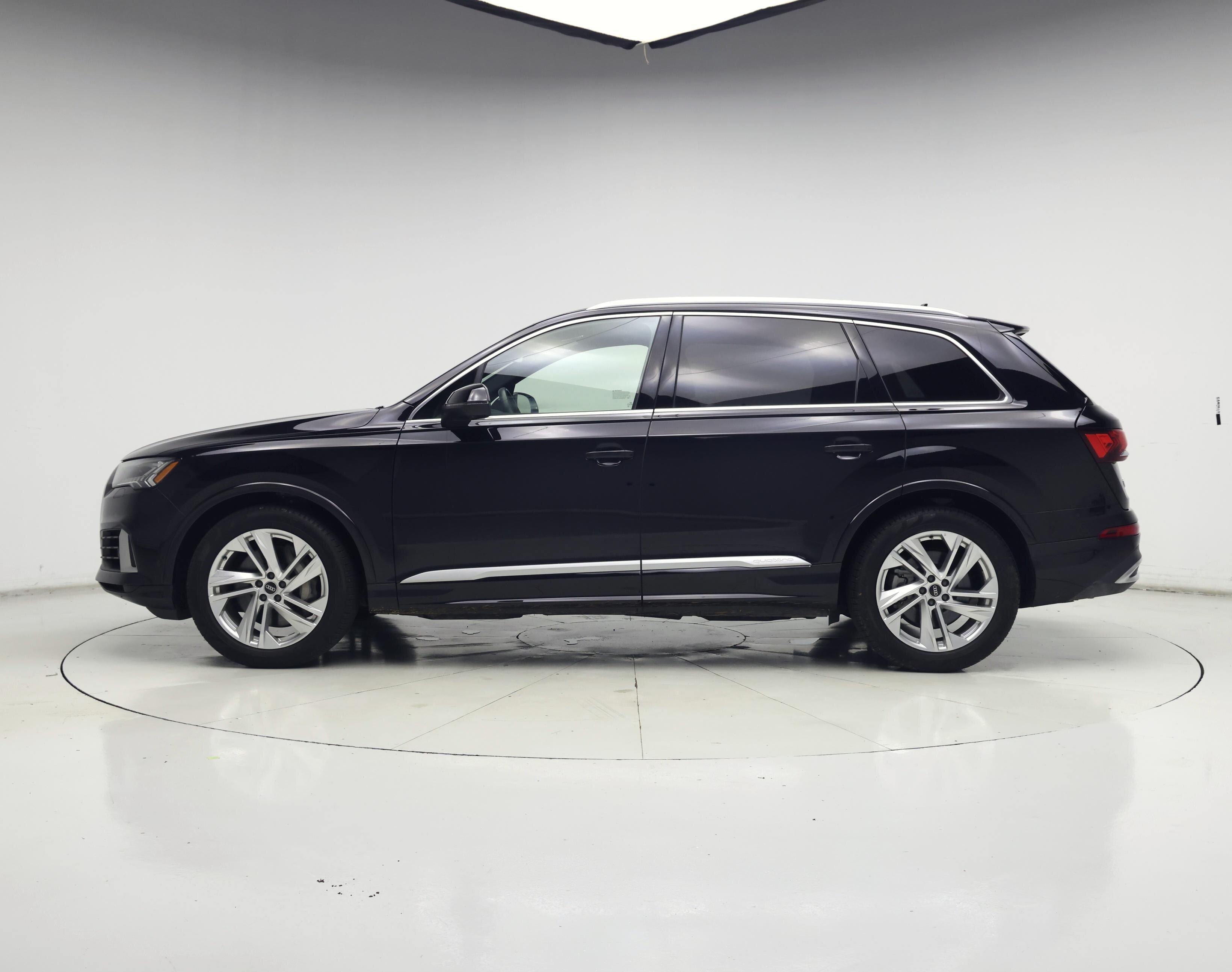 Thumbnail: 2021 Audi Q7 - 3