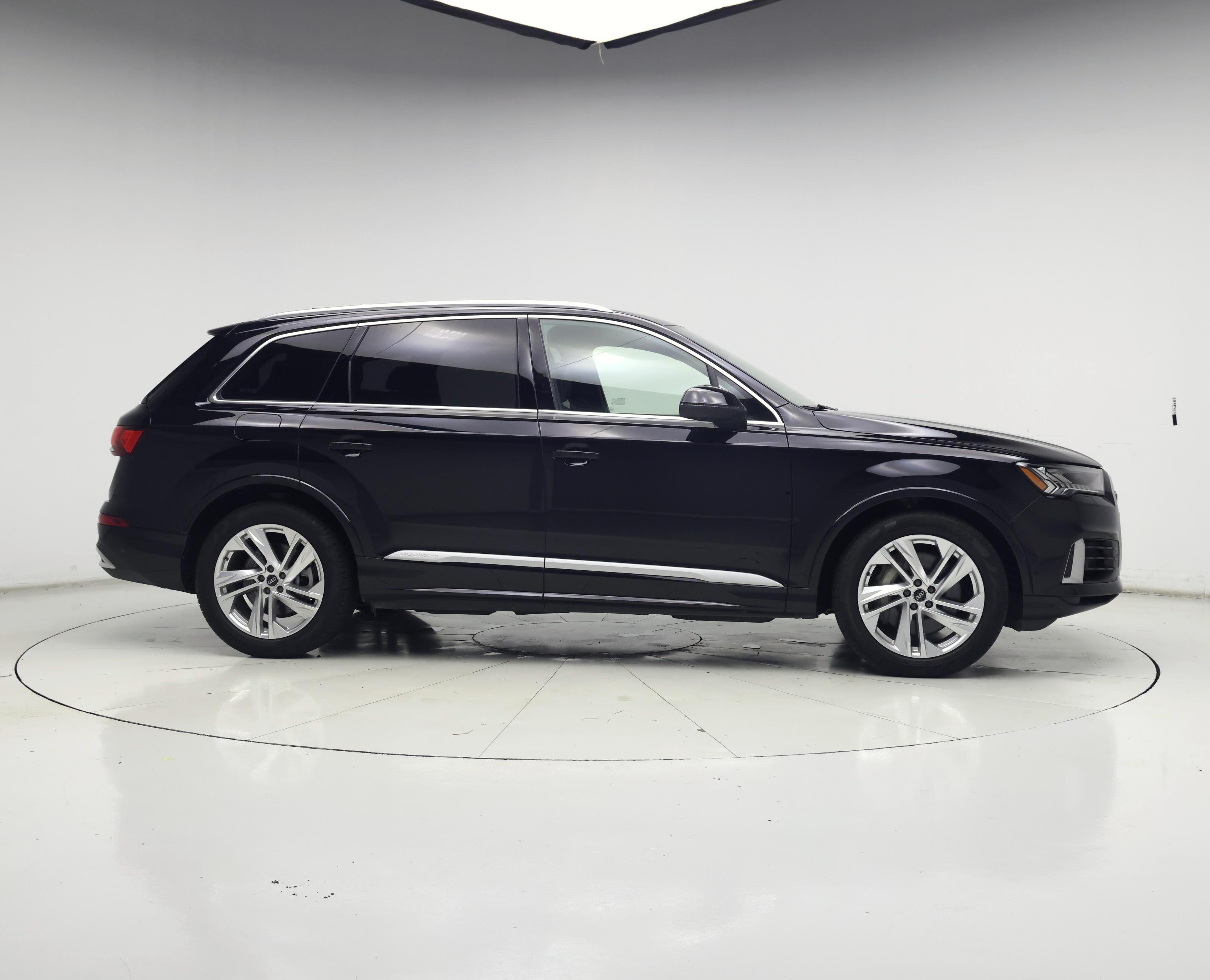 Thumbnail: 2021 Audi Q7 - 7