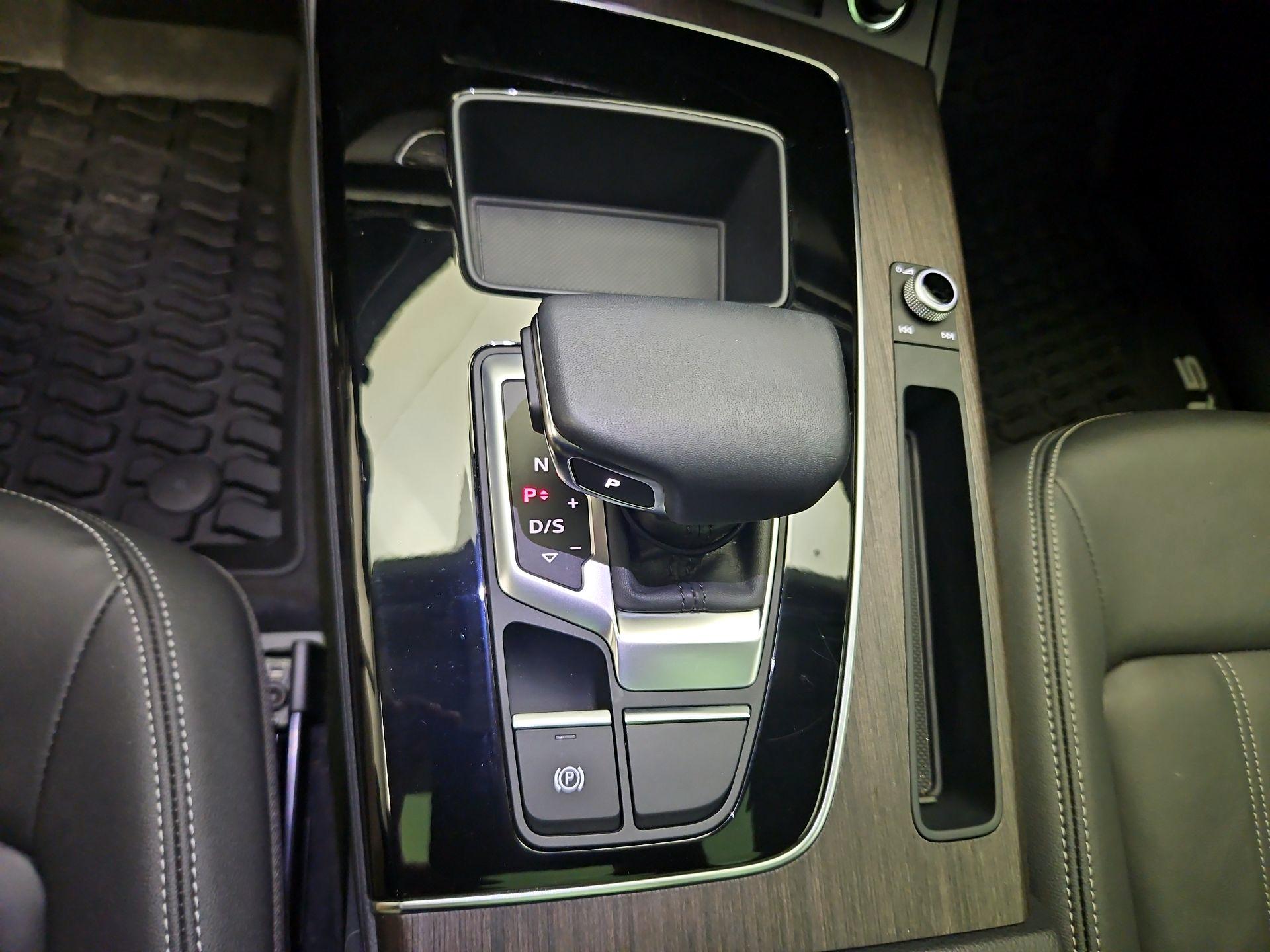 Thumbnail: 2024 Audi Q5 - 17