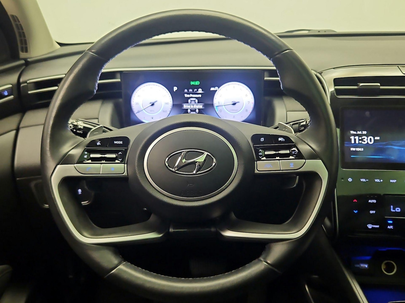 2022 Hyundai Tucson Limited - Photo 11
