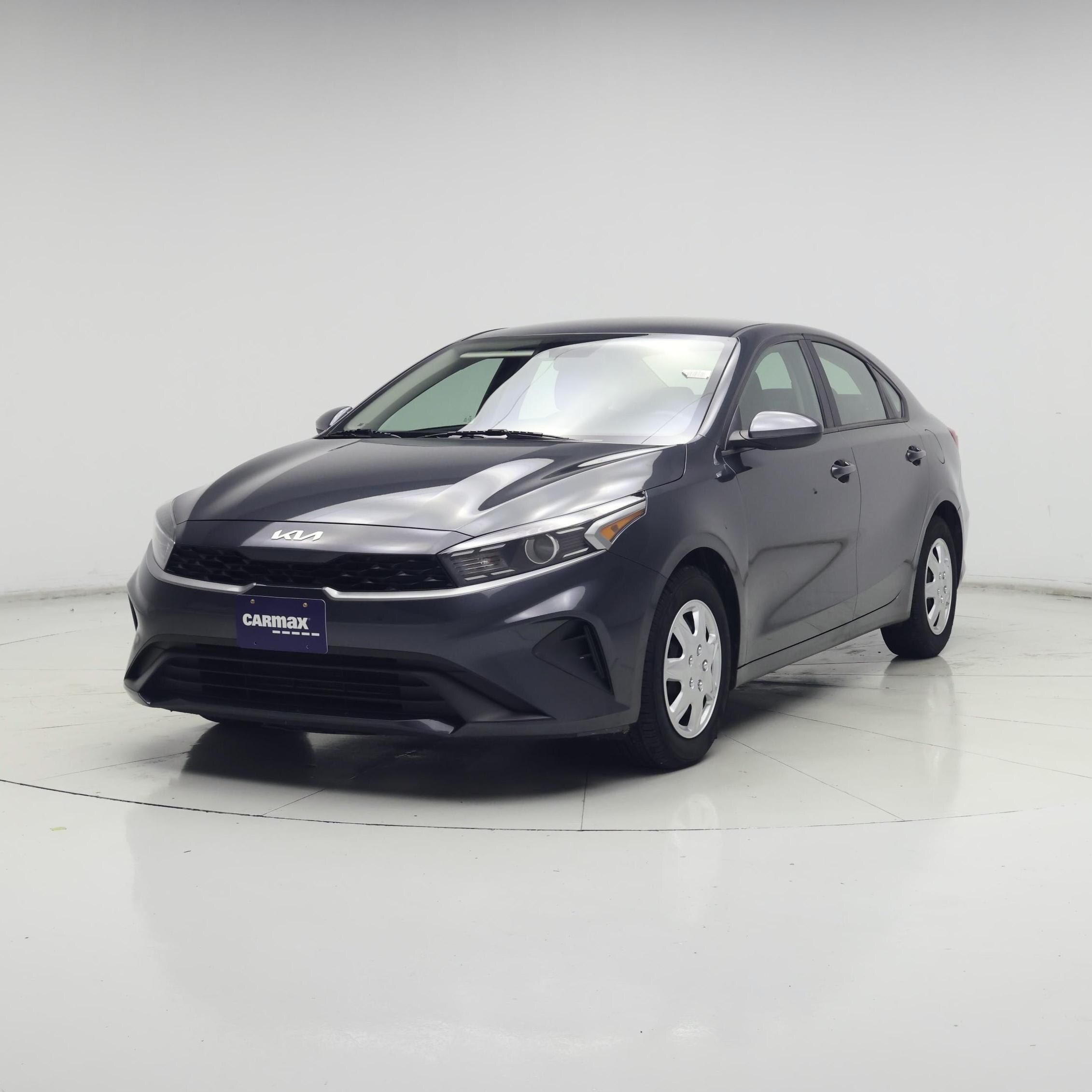 Thumbnail: 2024 Kia Forte - 4