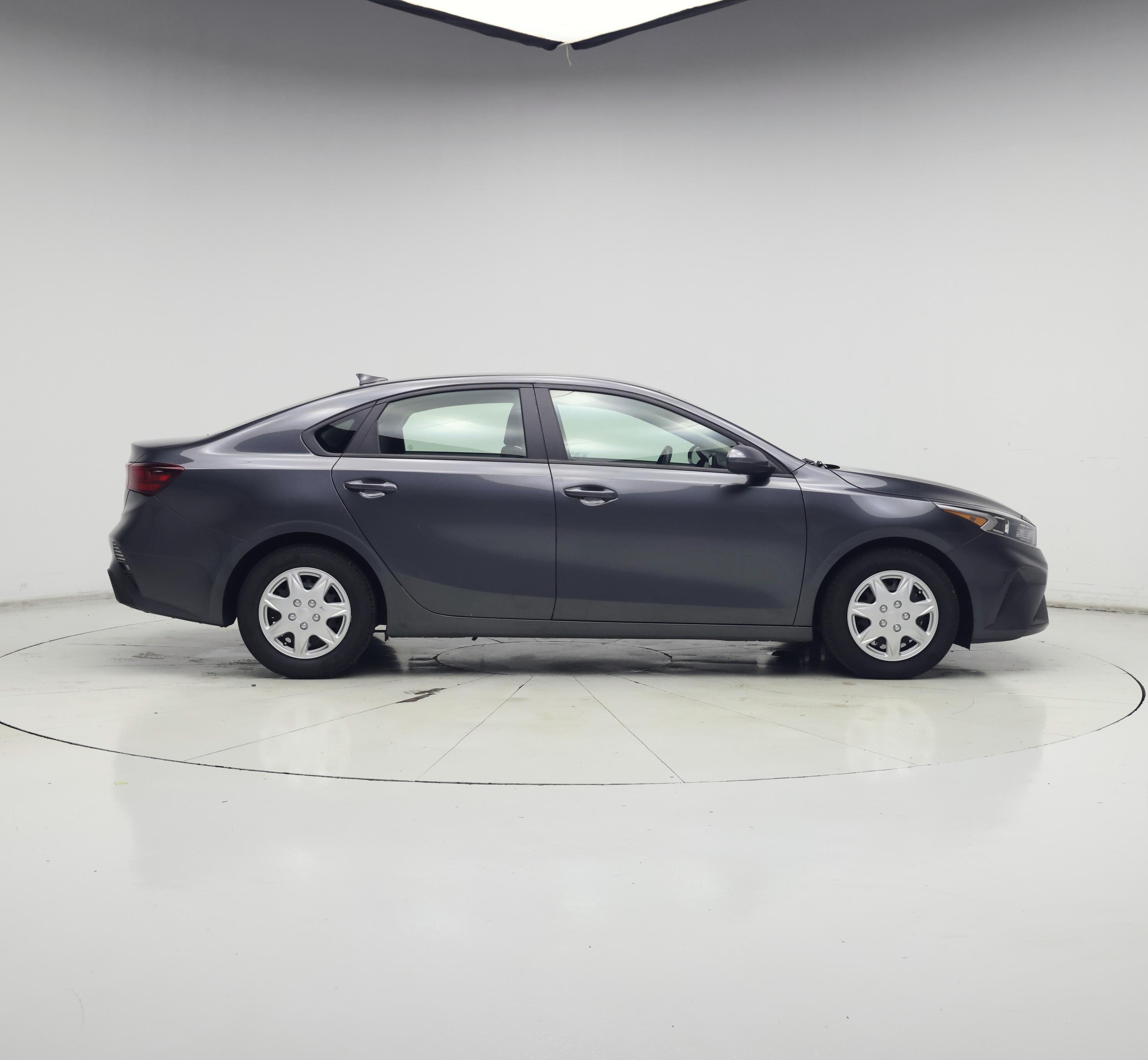 Thumbnail: 2024 Kia Forte - 7