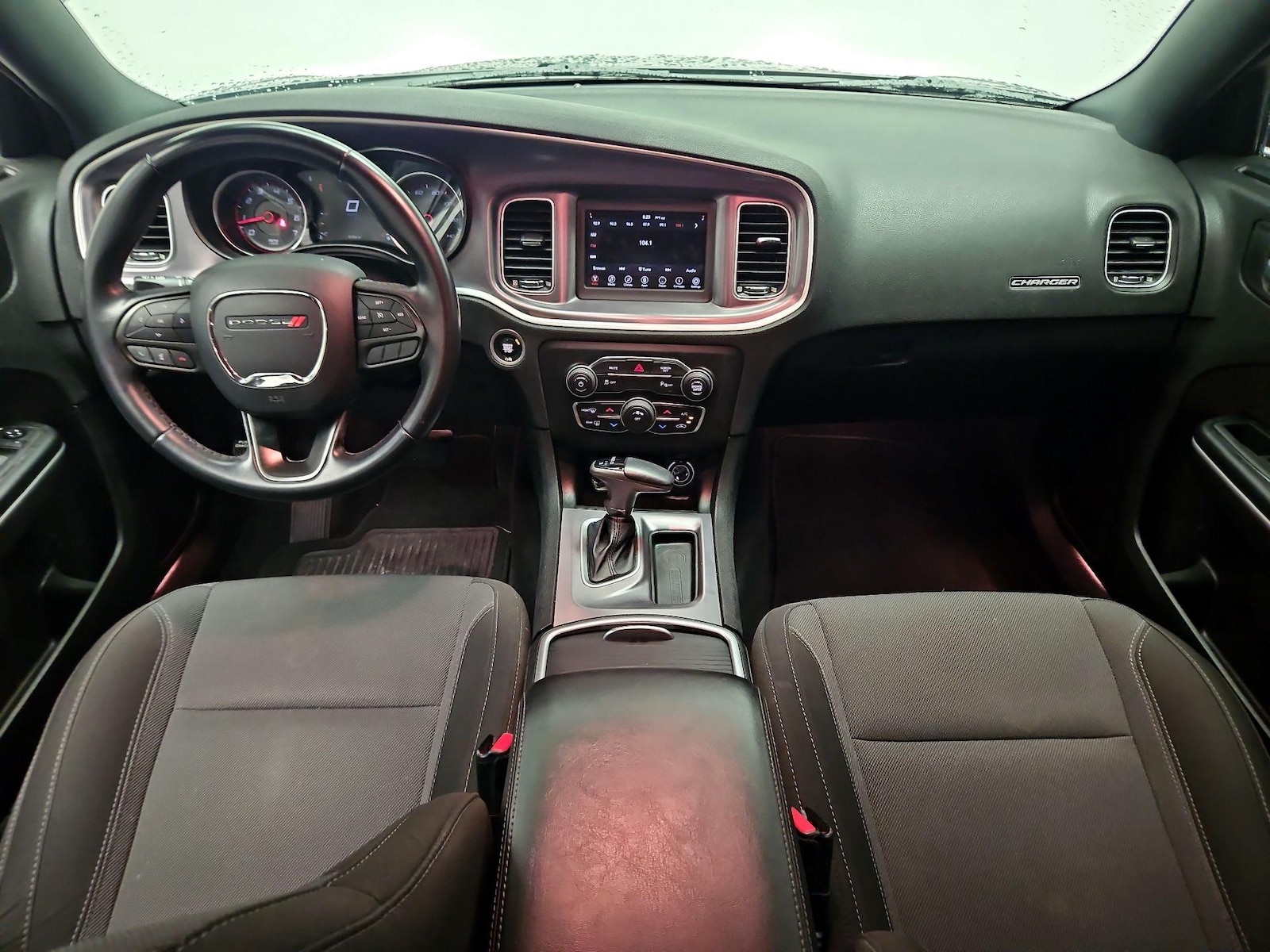 2020 Dodge Charger SXT - Photo 10