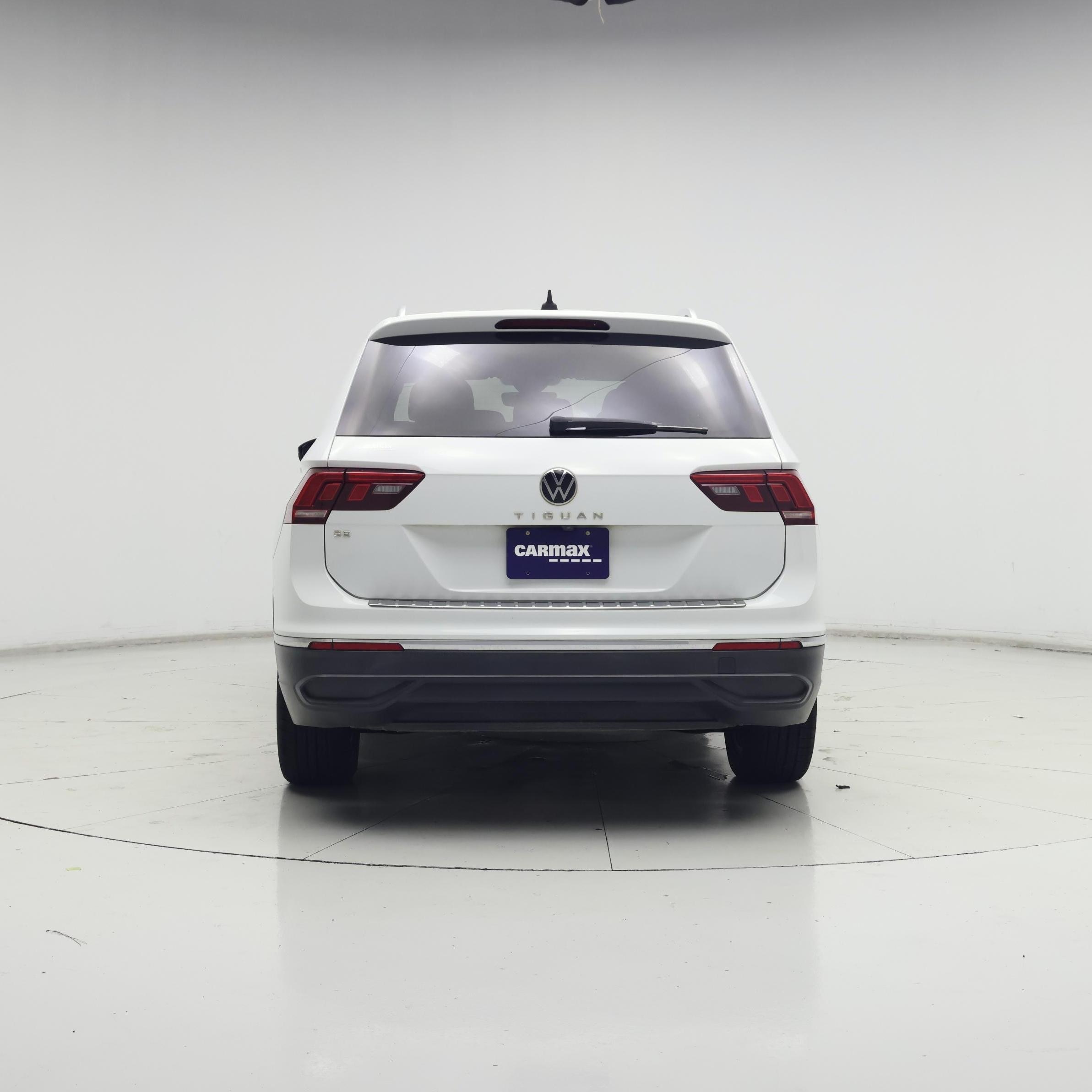 Thumbnail: 2022 Volkswagen Tiguan - 6