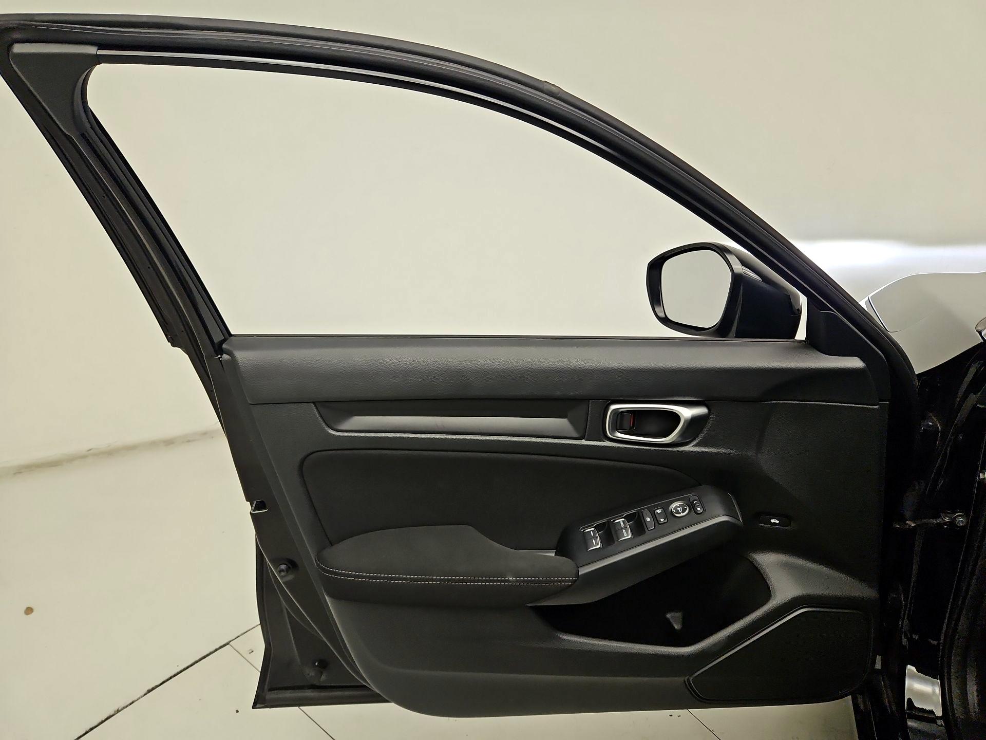 Thumbnail: 2023 Honda Civic - 12