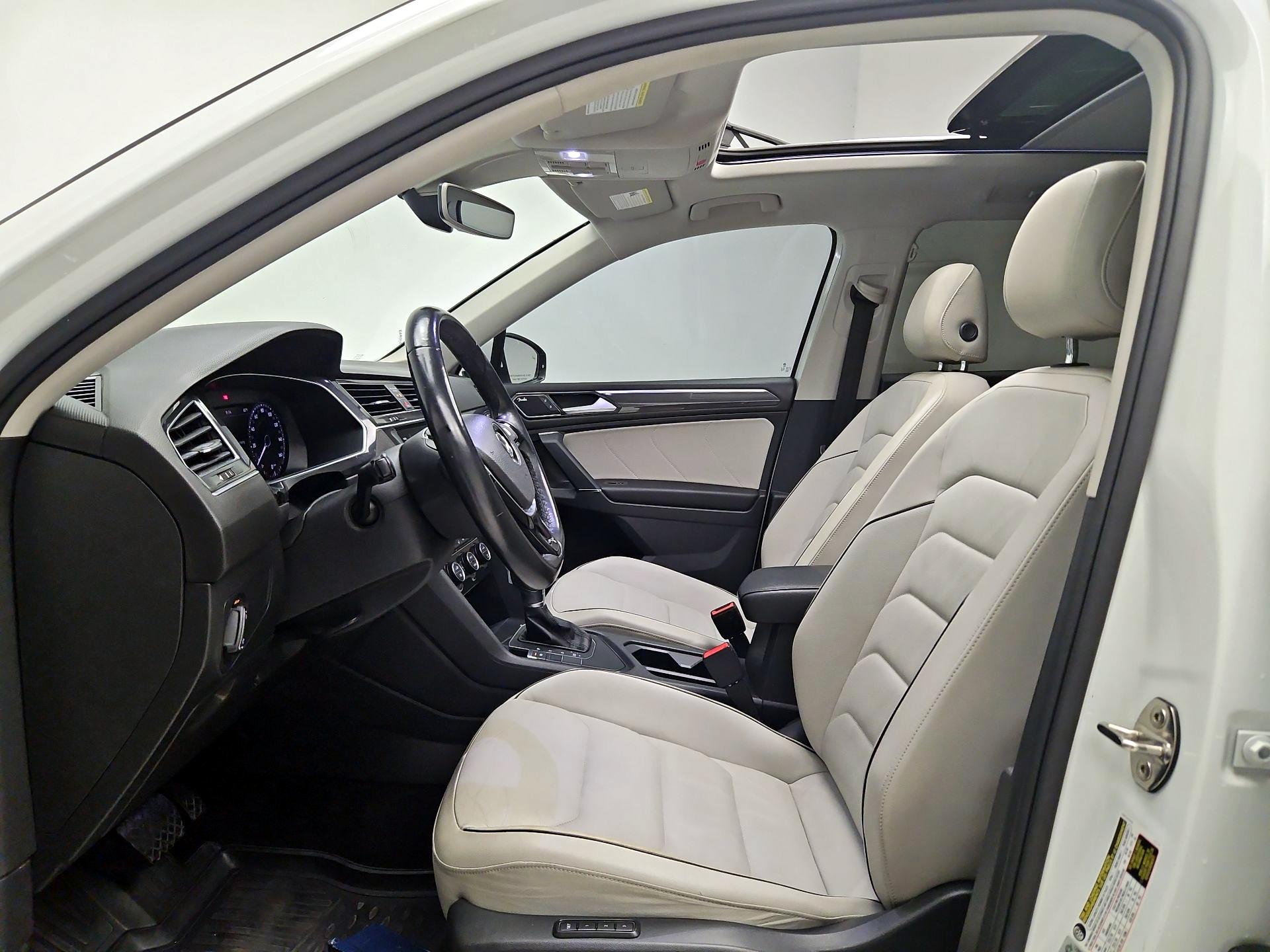 Thumbnail: 2018 Volkswagen Tiguan - 11
