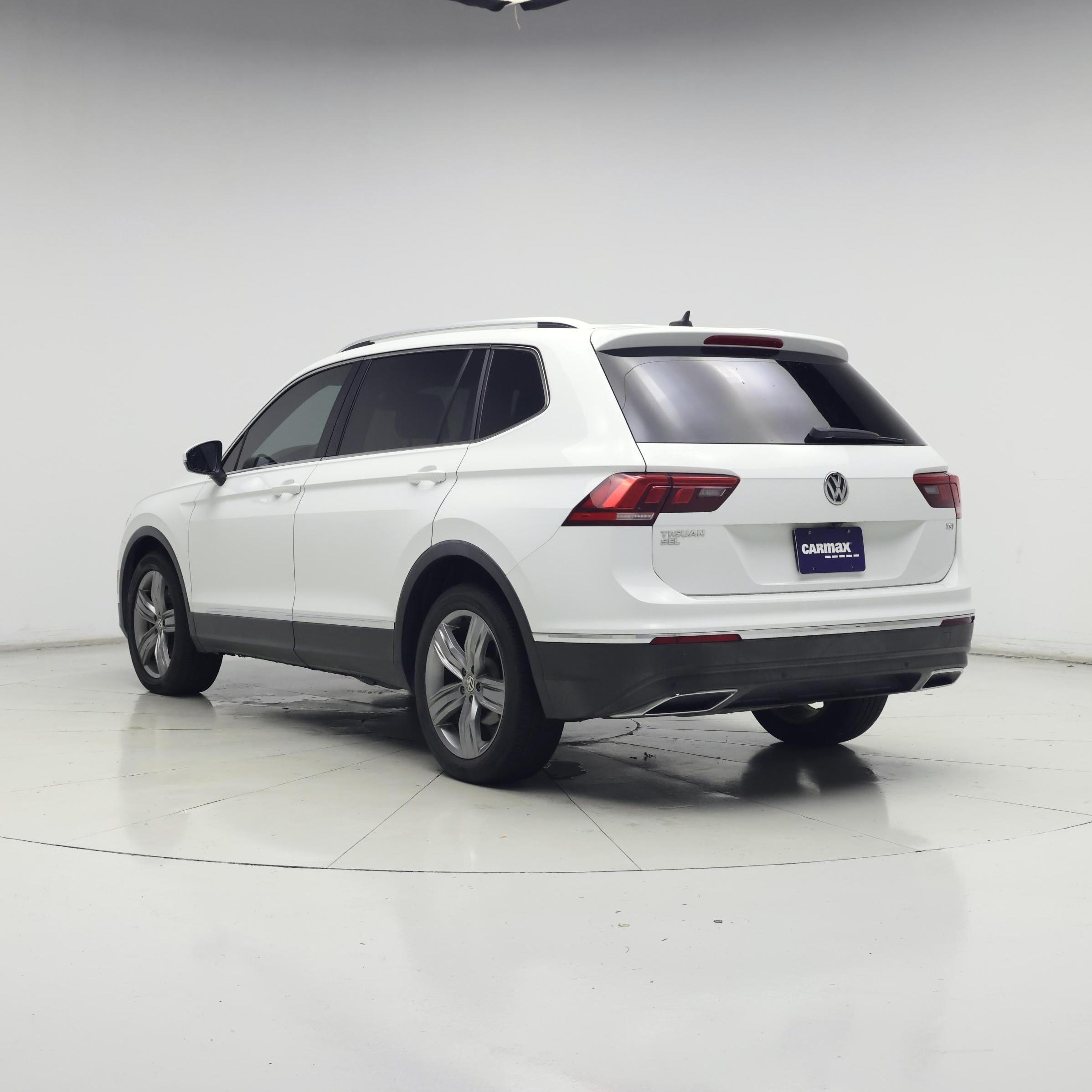 Thumbnail: 2018 Volkswagen Tiguan - 2