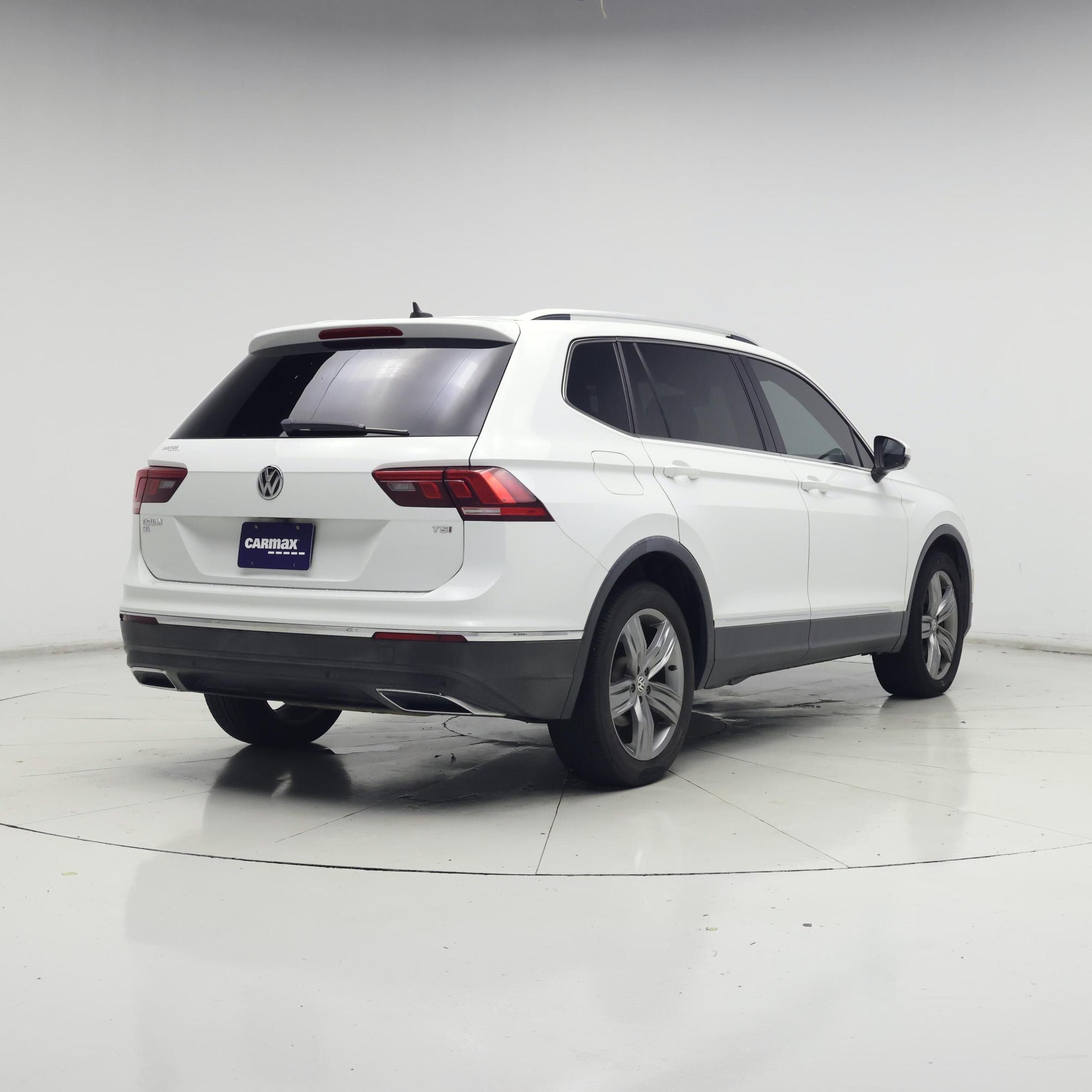 Thumbnail: 2018 Volkswagen Tiguan - 8
