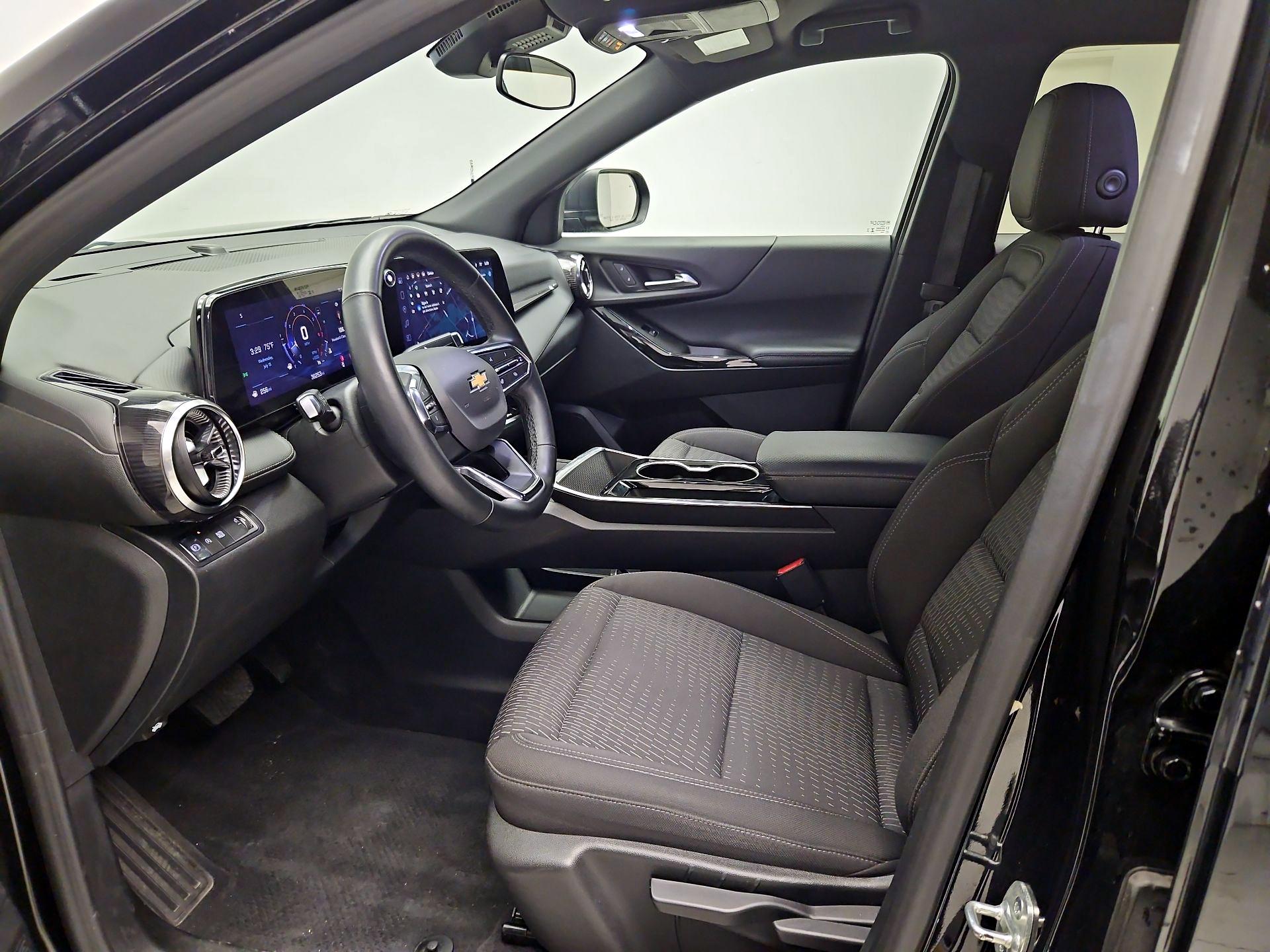 Thumbnail: 2025 Chevrolet Equinox - 11