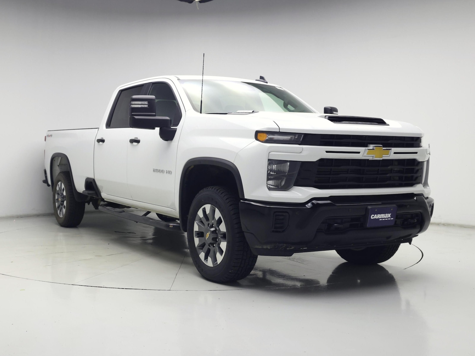 2025 Chevrolet Silverado 2500HD Custom - Photo 2
