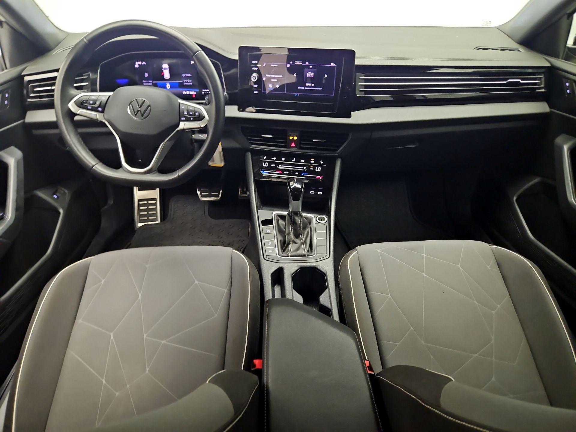 Thumbnail: 2025 Volkswagen Jetta - 9