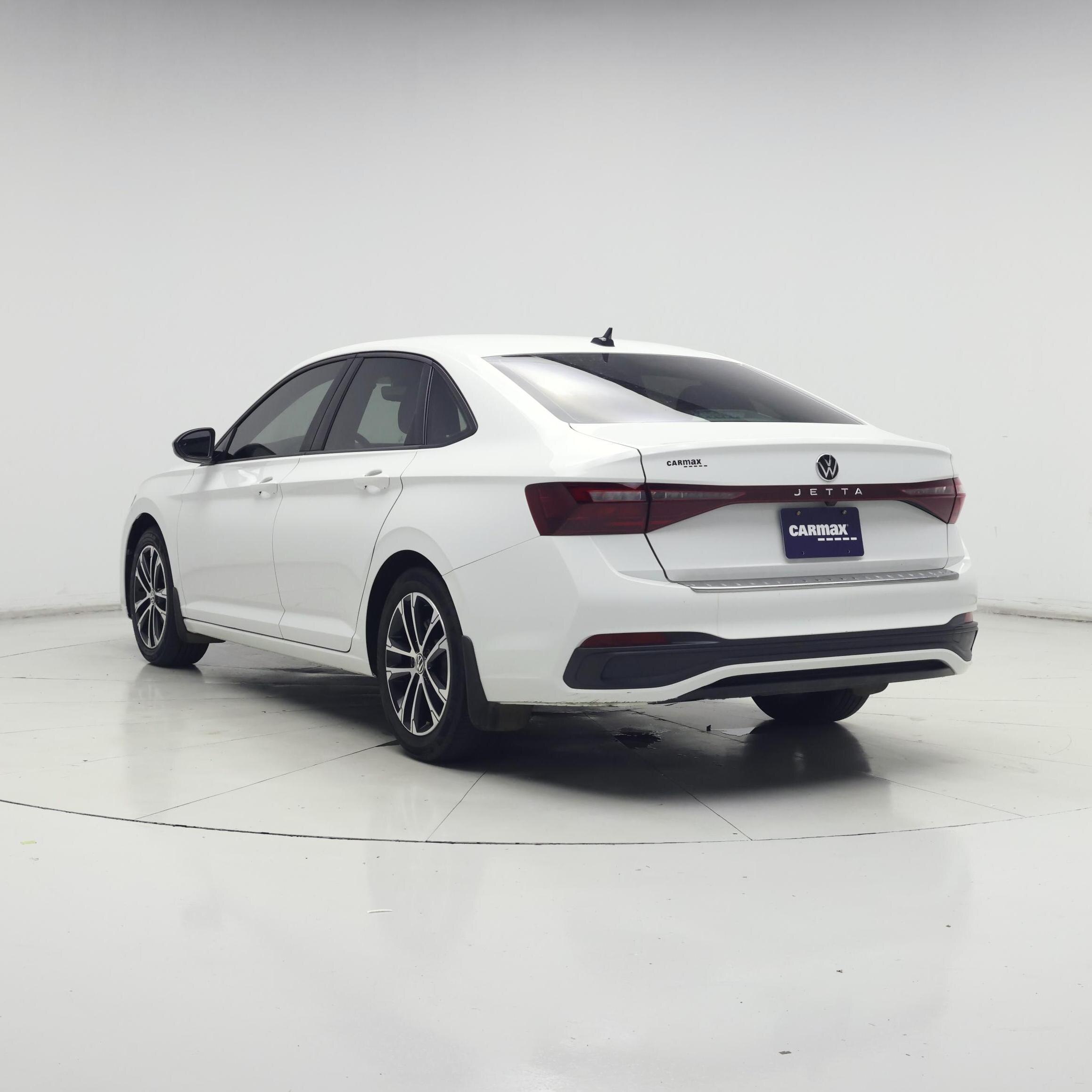 Thumbnail: 2025 Volkswagen Jetta - 2