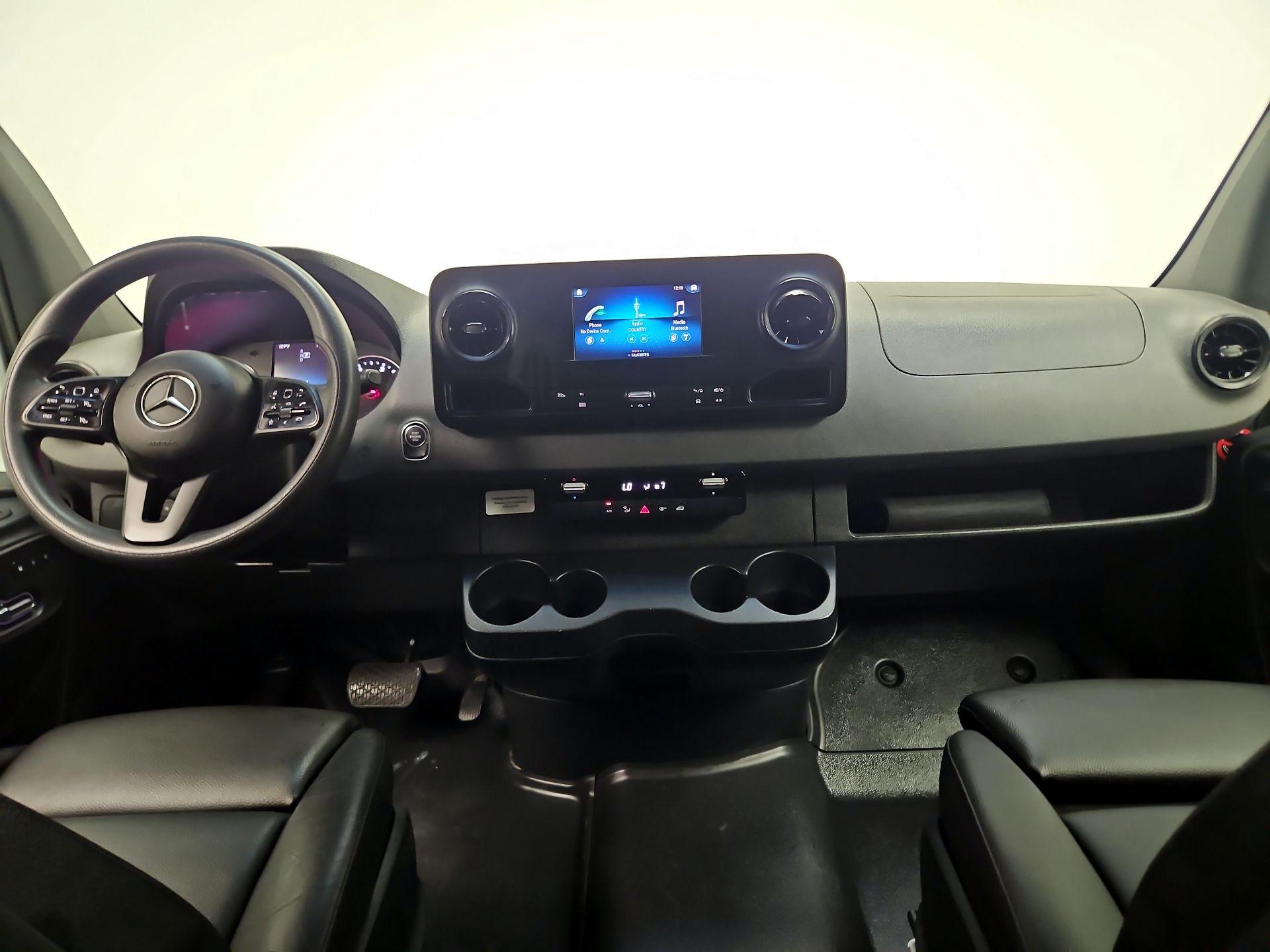 Thumbnail: 2024 Mercedes-Benz Sprinter - 9