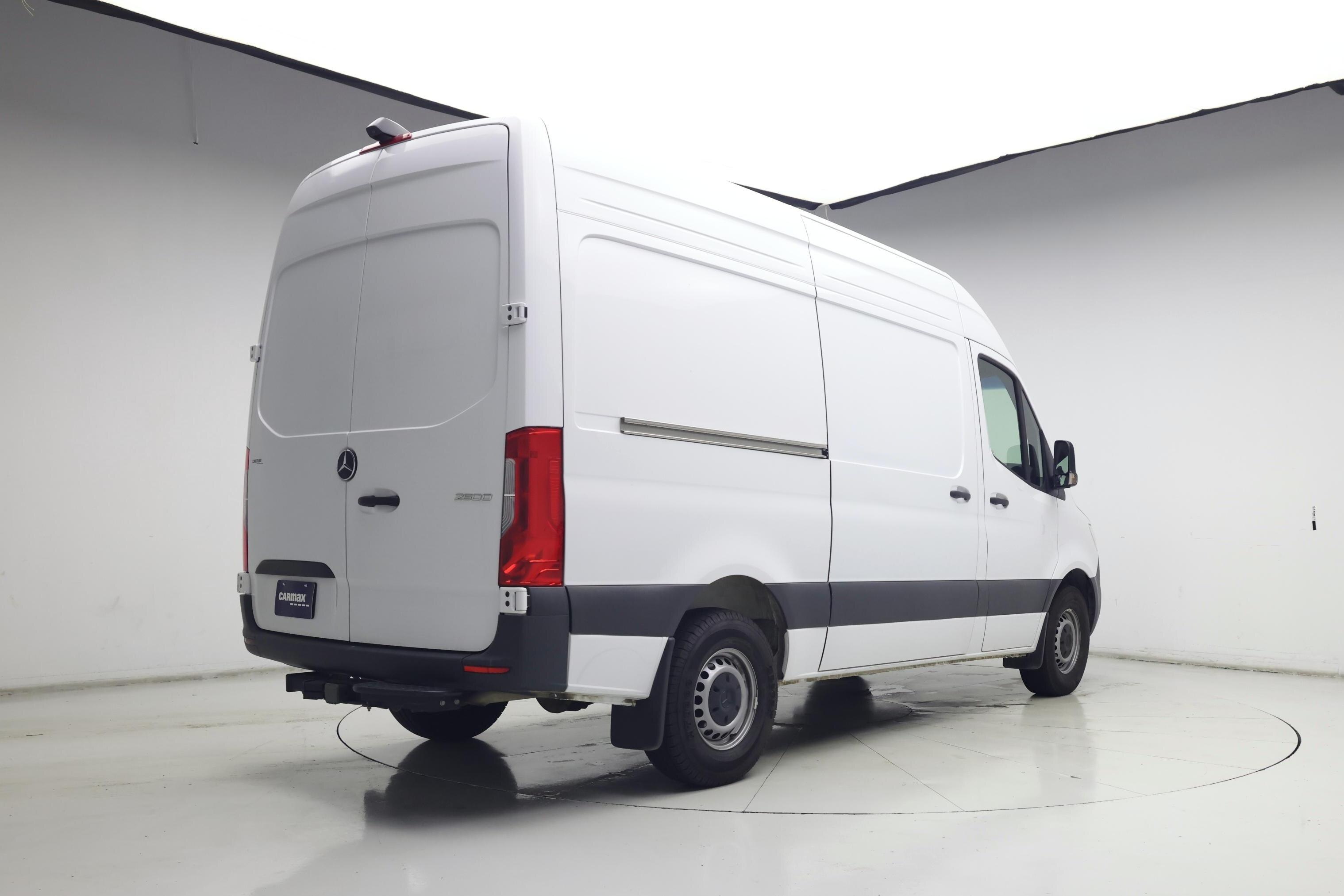 Thumbnail: 2024 Mercedes-Benz Sprinter - 8