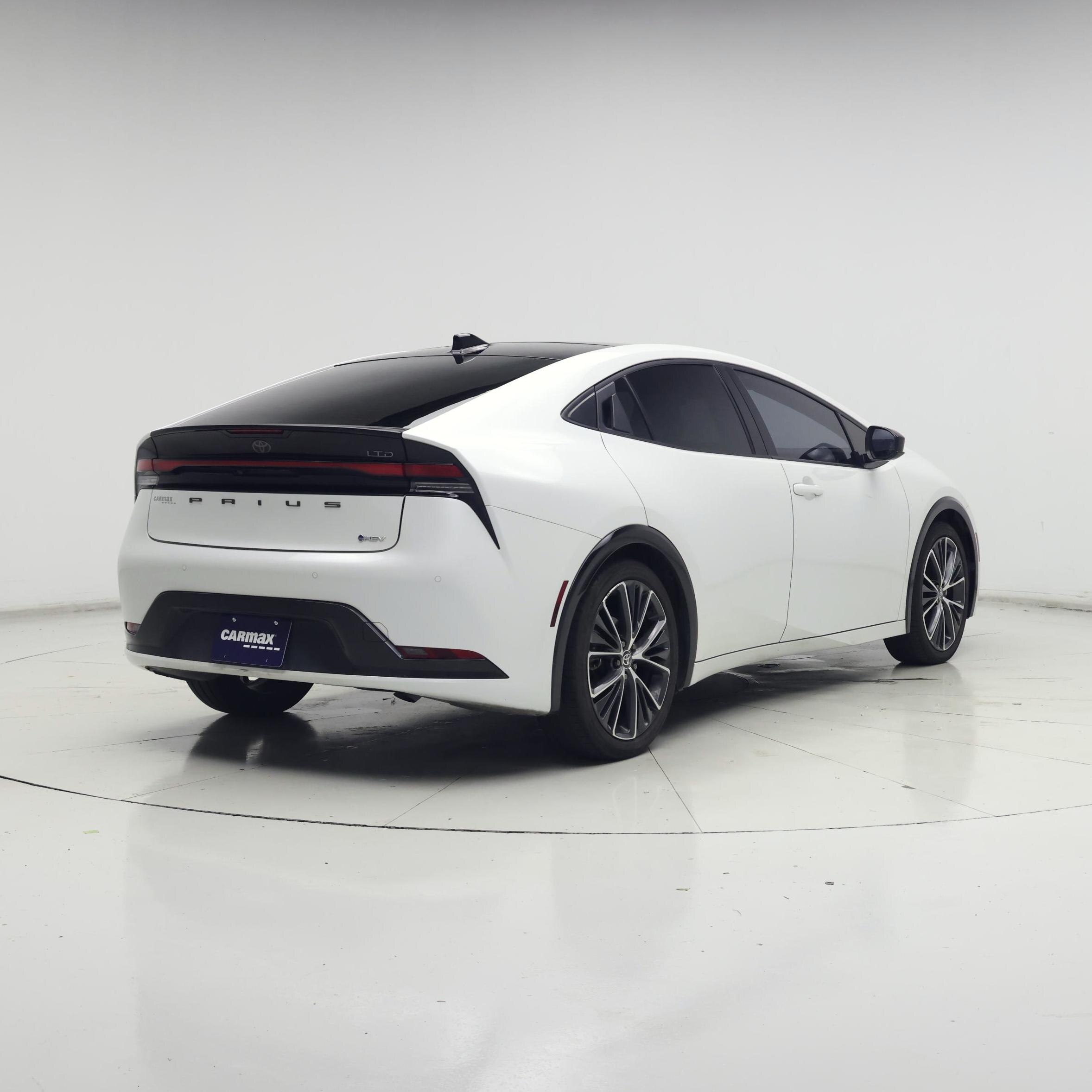 Thumbnail: 2024 Toyota Prius - 8
