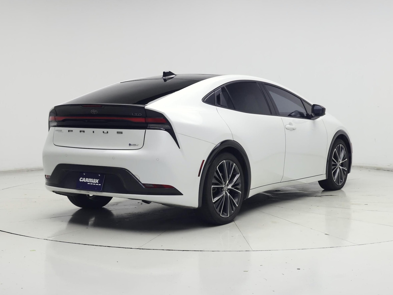 2024 Toyota Prius Limited - Photo 9