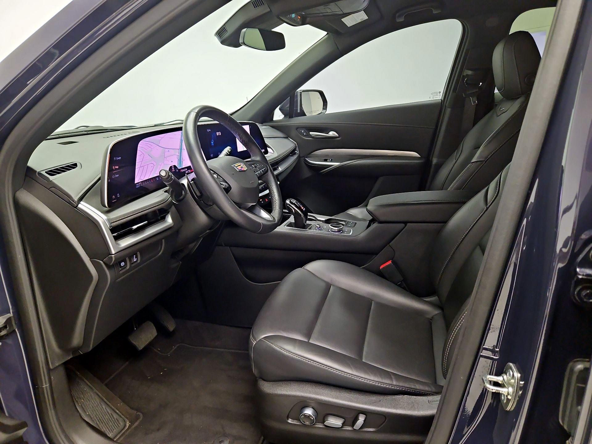 Thumbnail: 2025 Cadillac XT4 - 11