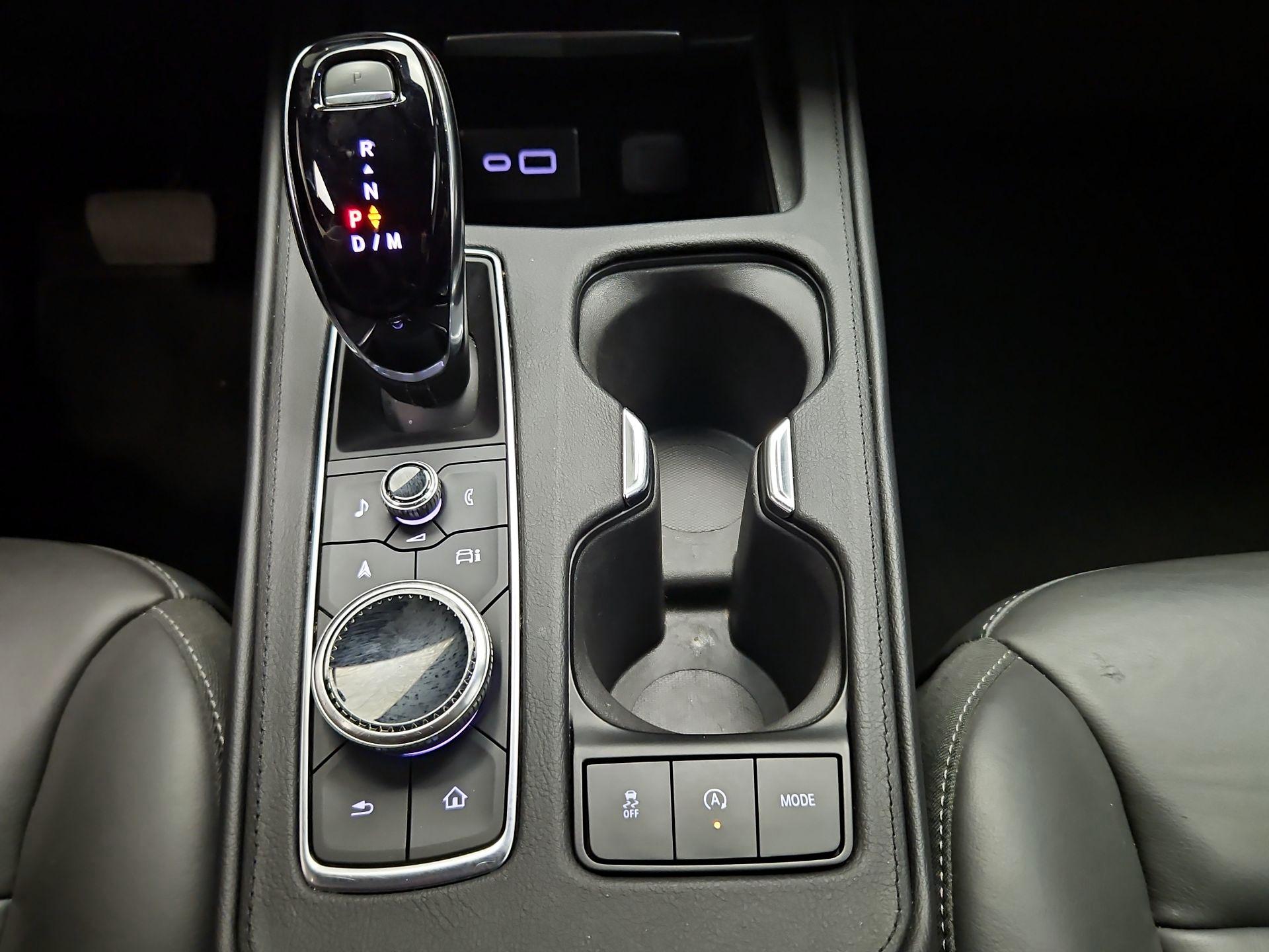 Thumbnail: 2025 Cadillac XT4 - 18