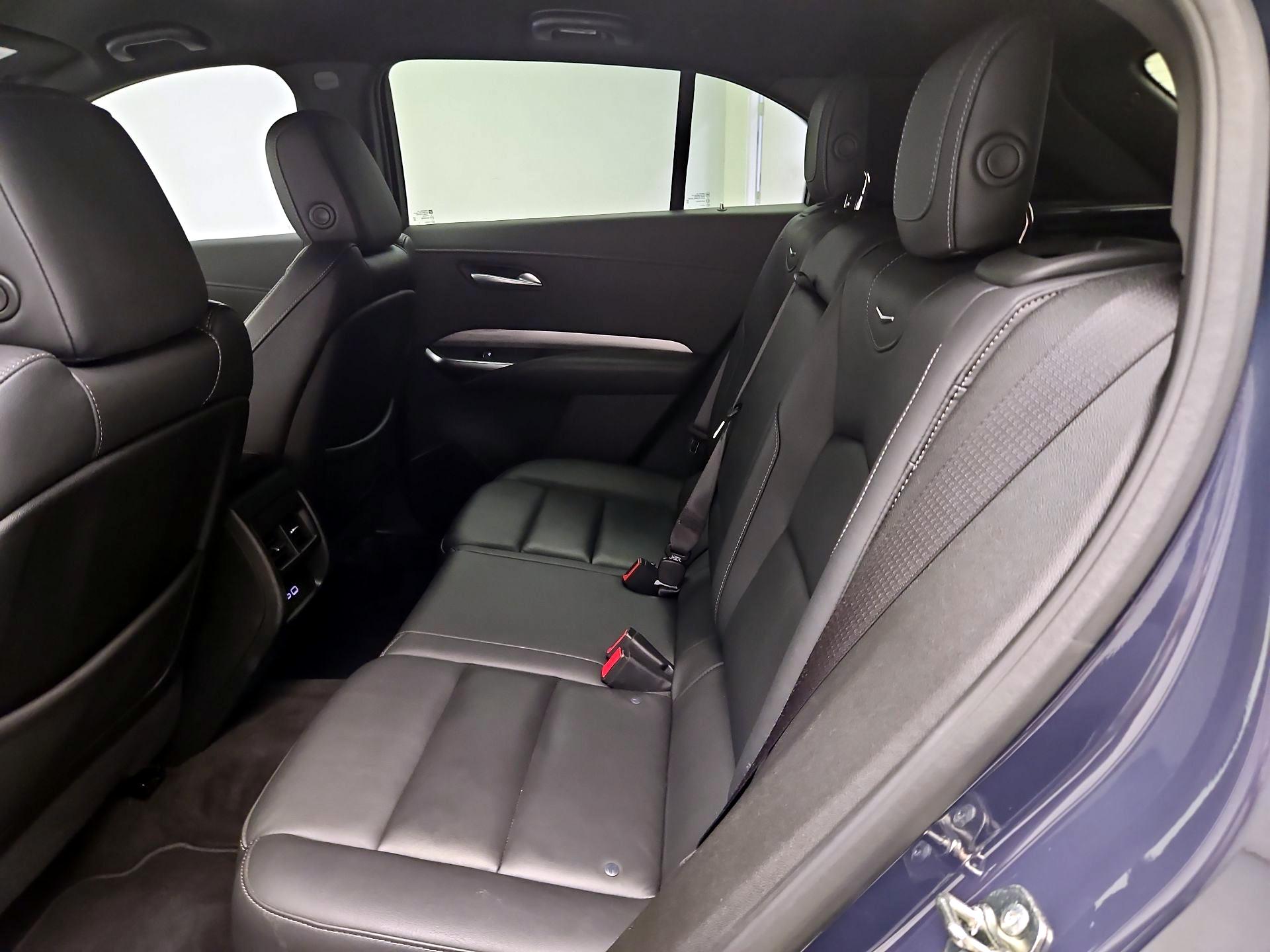 Thumbnail: 2025 Cadillac XT4 - 20