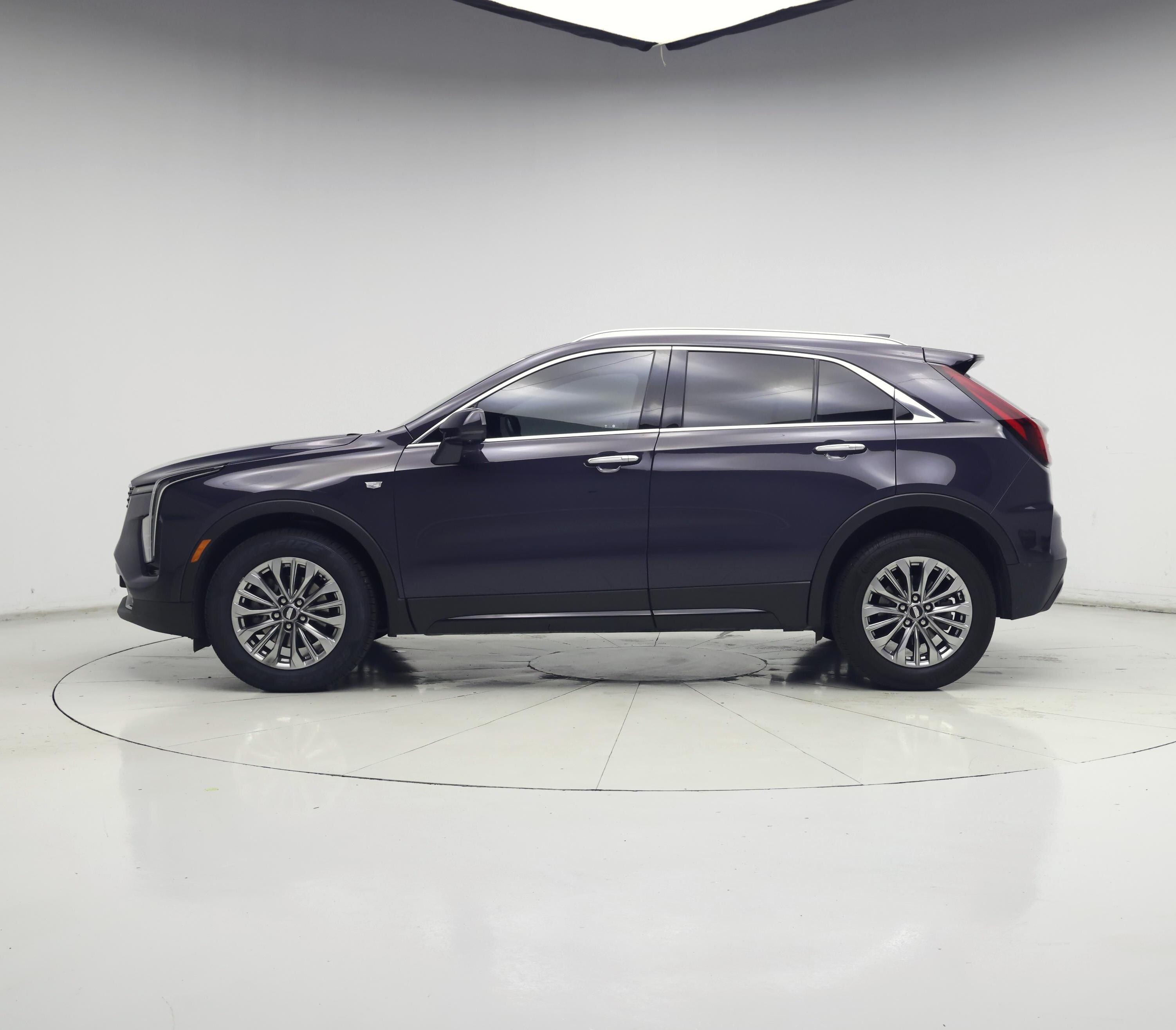 Thumbnail: 2025 Cadillac XT4 - 3