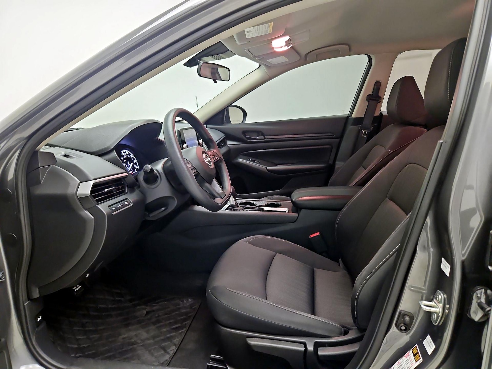 2024 Nissan Altima S - Photo 12