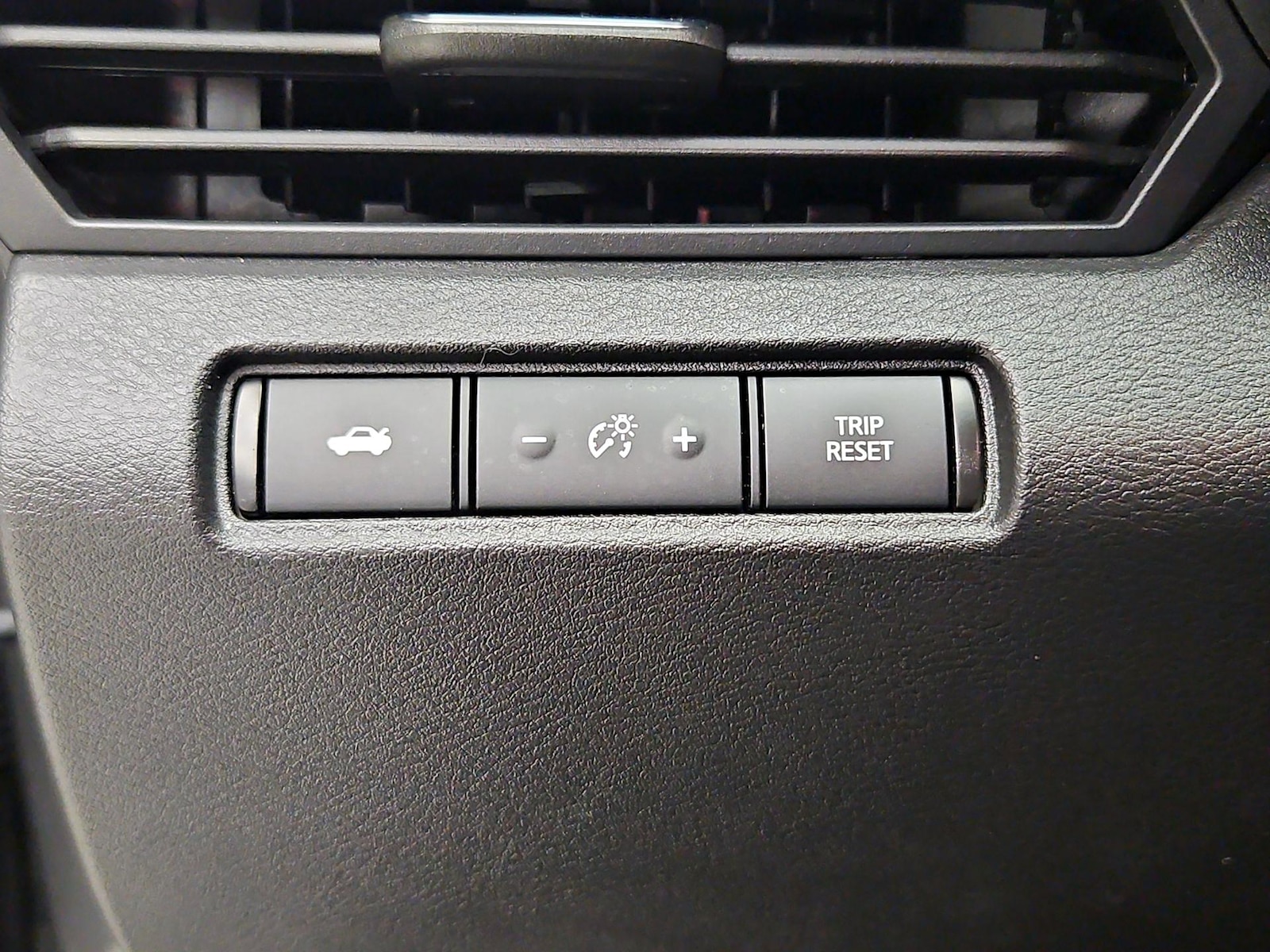2024 Nissan Altima S - Photo 14