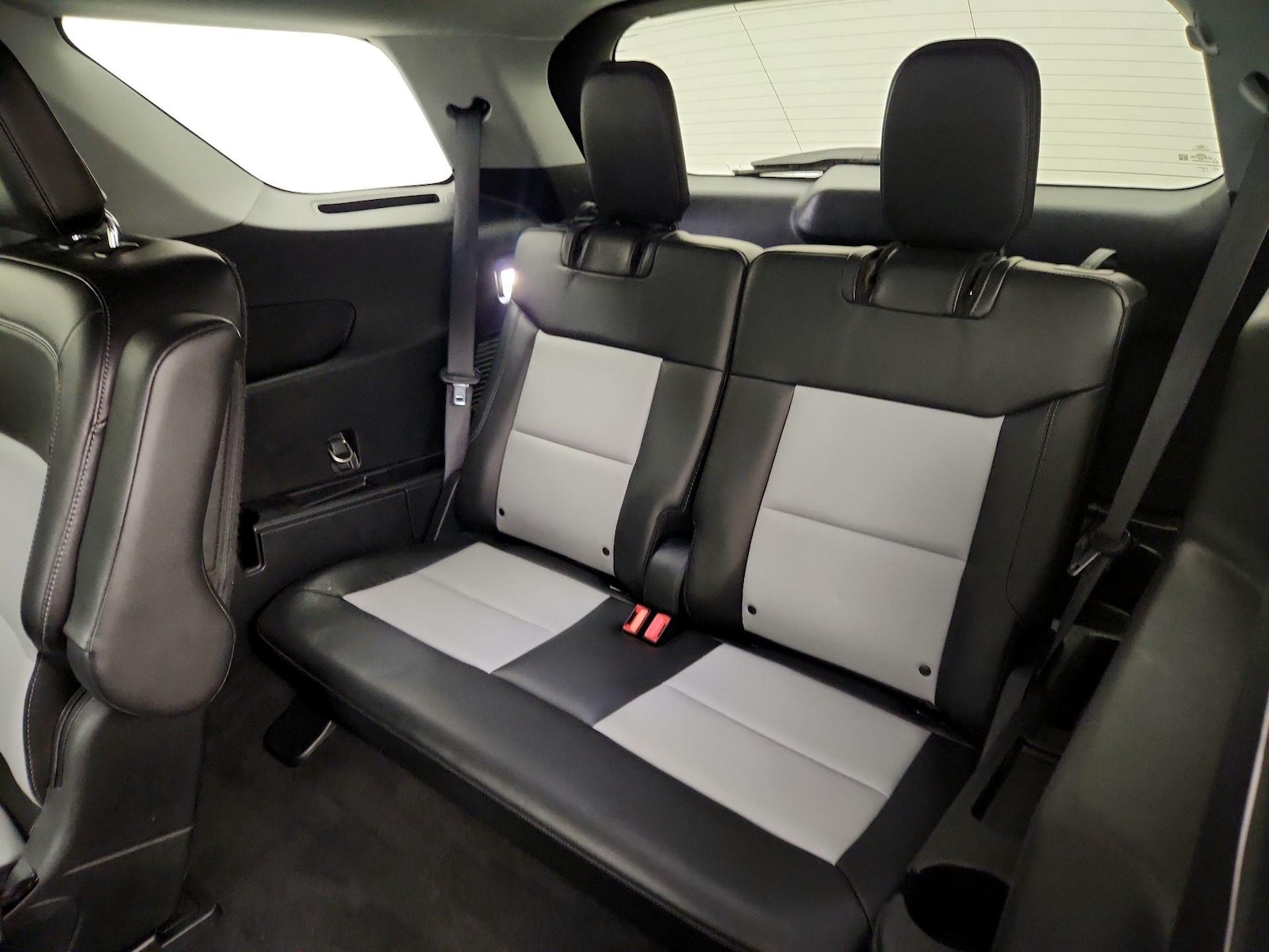 2022 Ford Explorer XLT - Photo 22