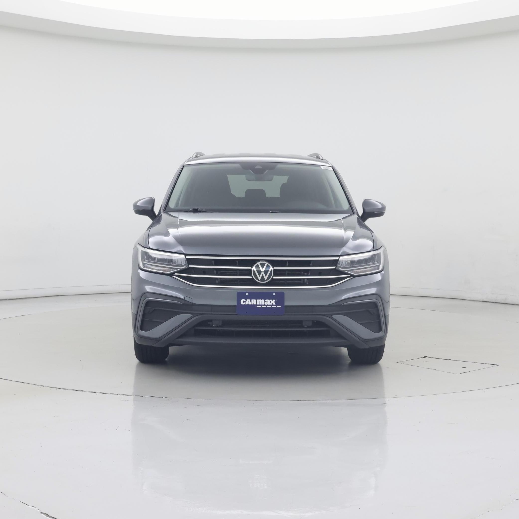 Thumbnail: 2023 Volkswagen Tiguan - 5