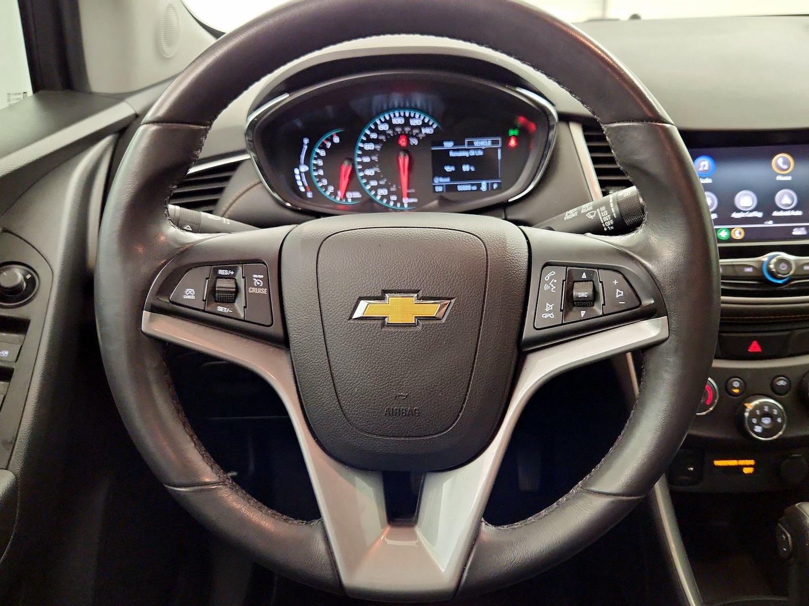 2022 Chevrolet Trax LT - Photo 11