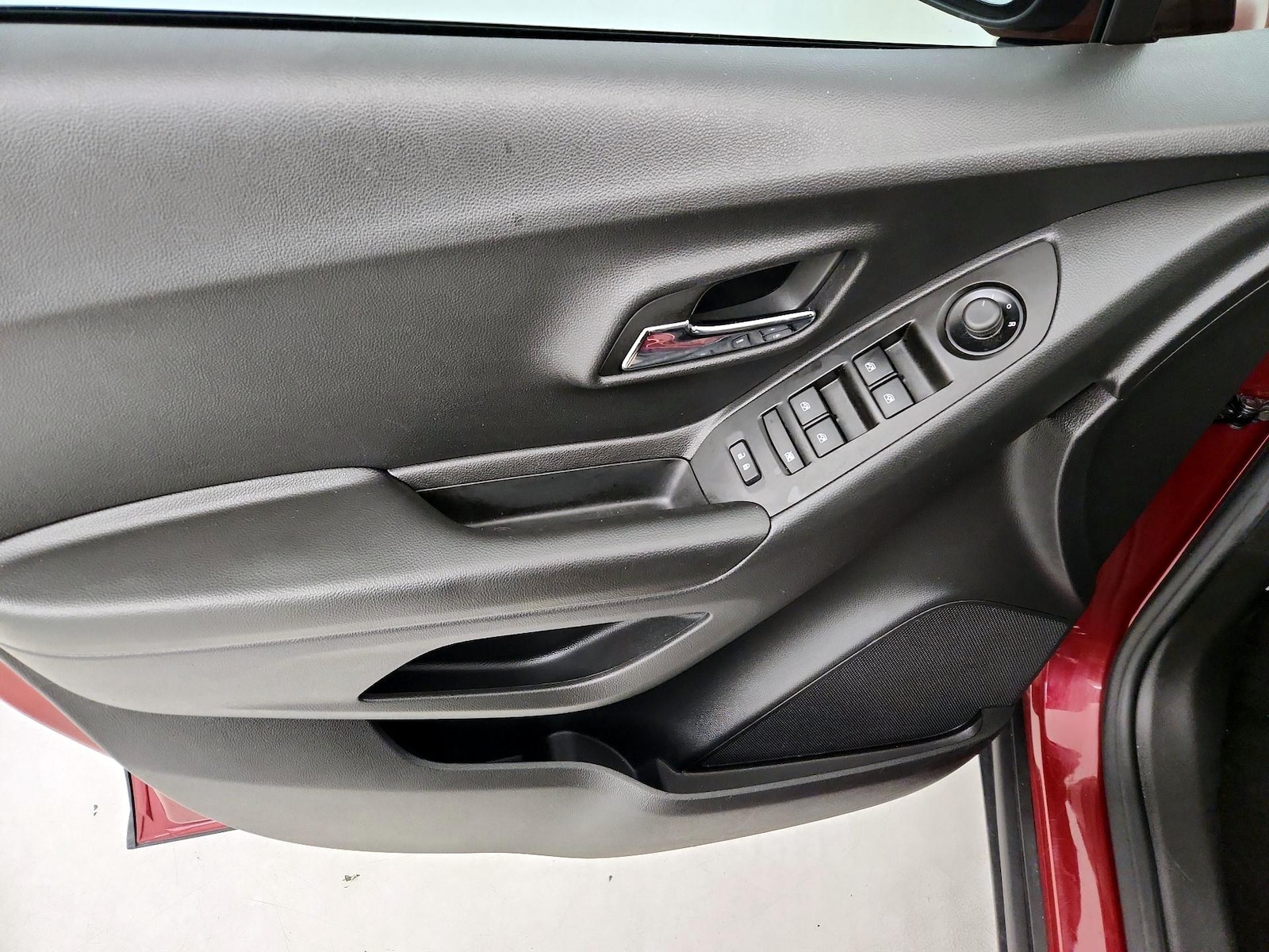 2022 Chevrolet Trax LT - Photo 13