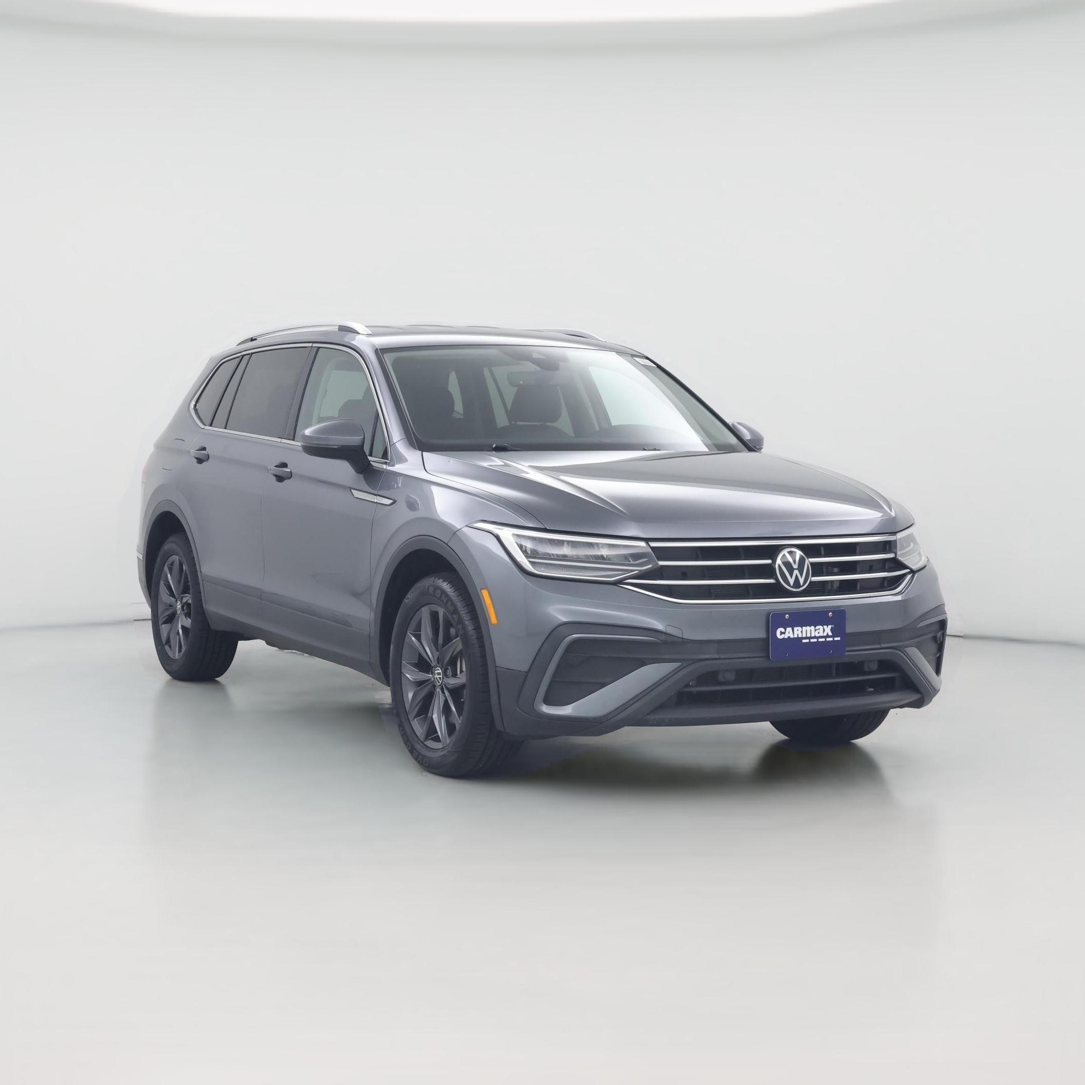 Thumbnail: 2023 Volkswagen Tiguan - 1