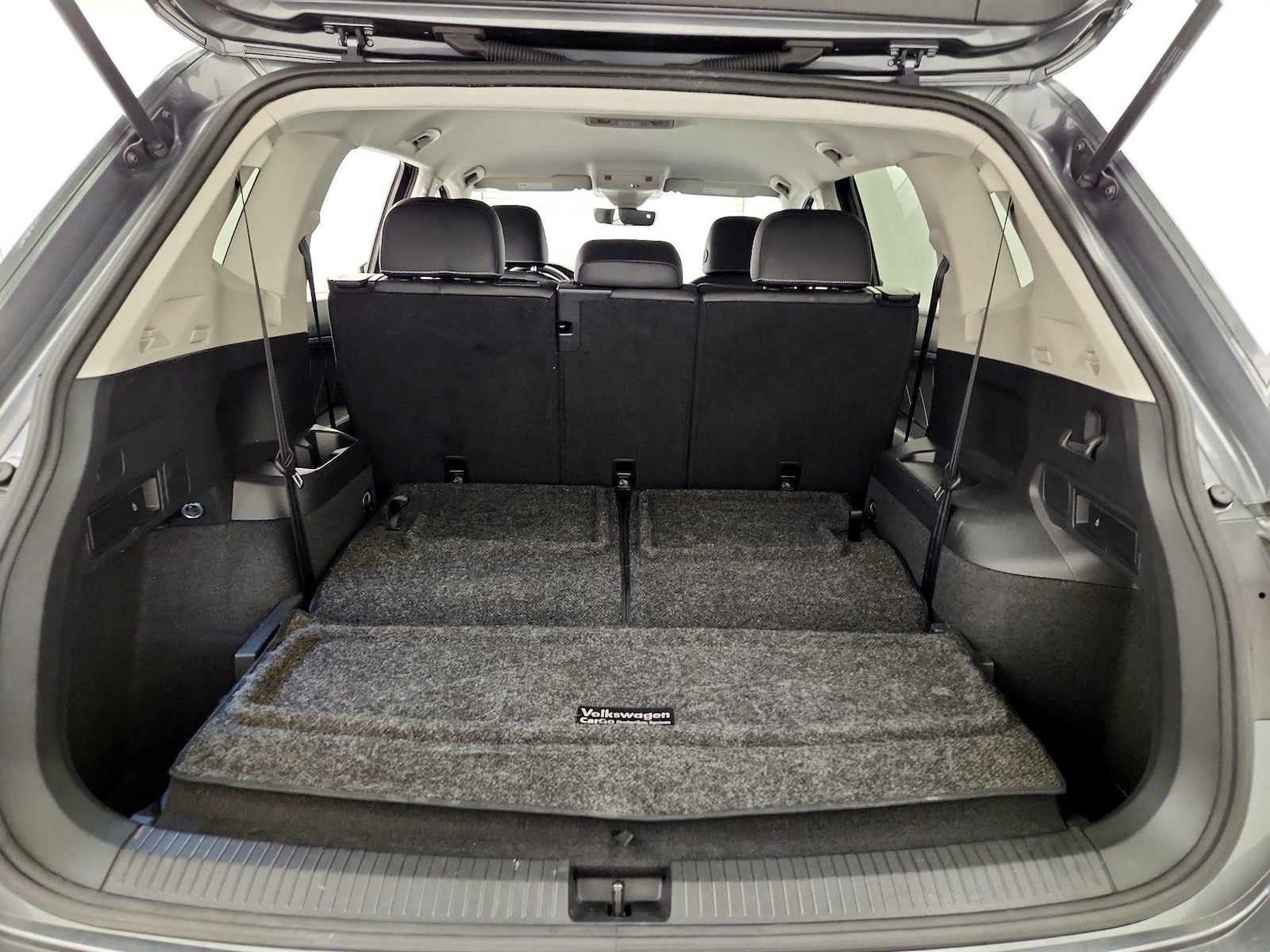 2023 Volkswagen Tiguan SE - Photo 23