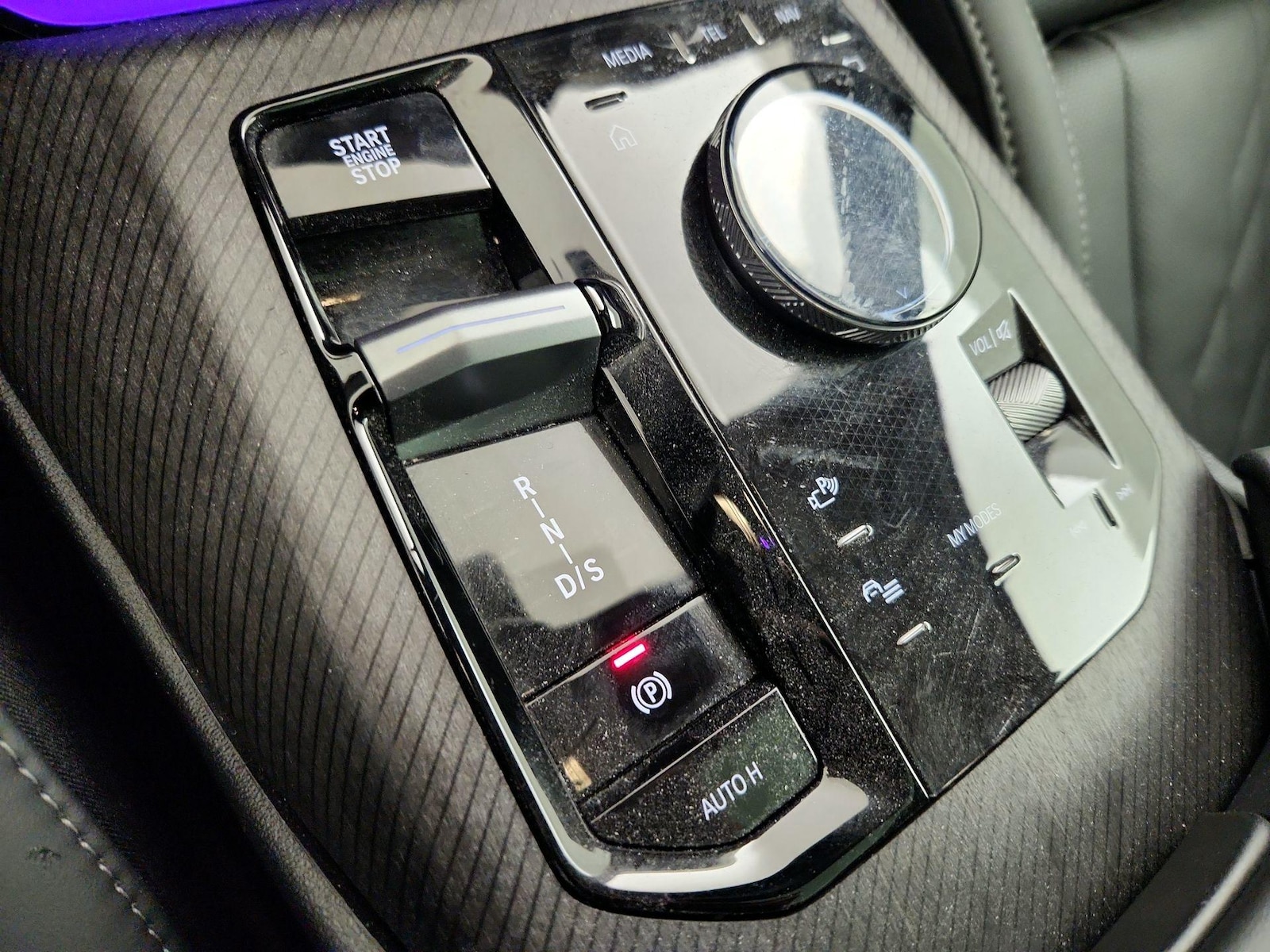 2026 BMW X3 30 - Photo 17