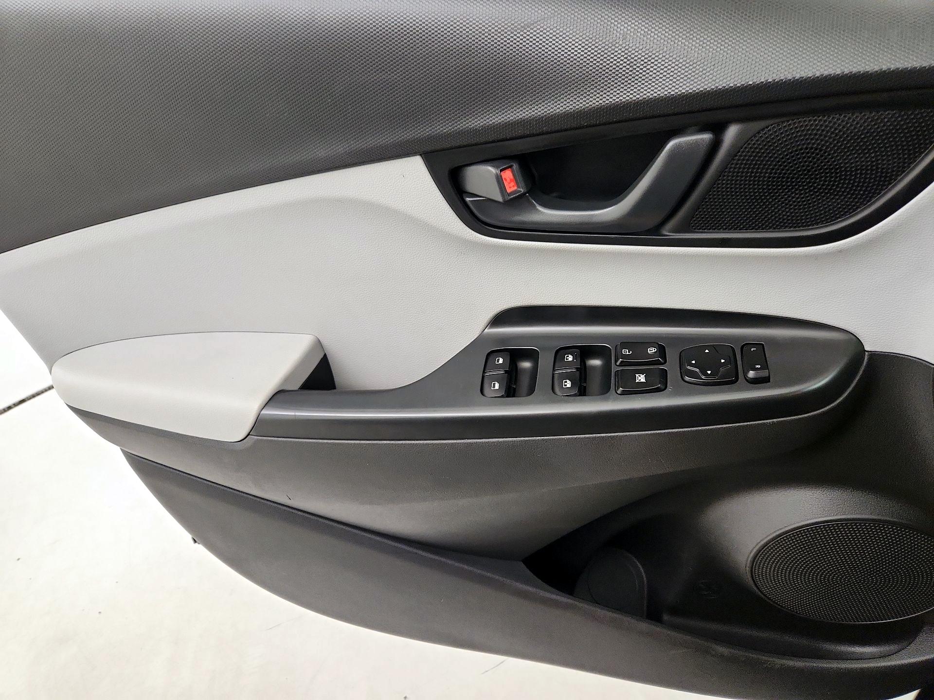 Thumbnail: 2023 Hyundai Kona - 12