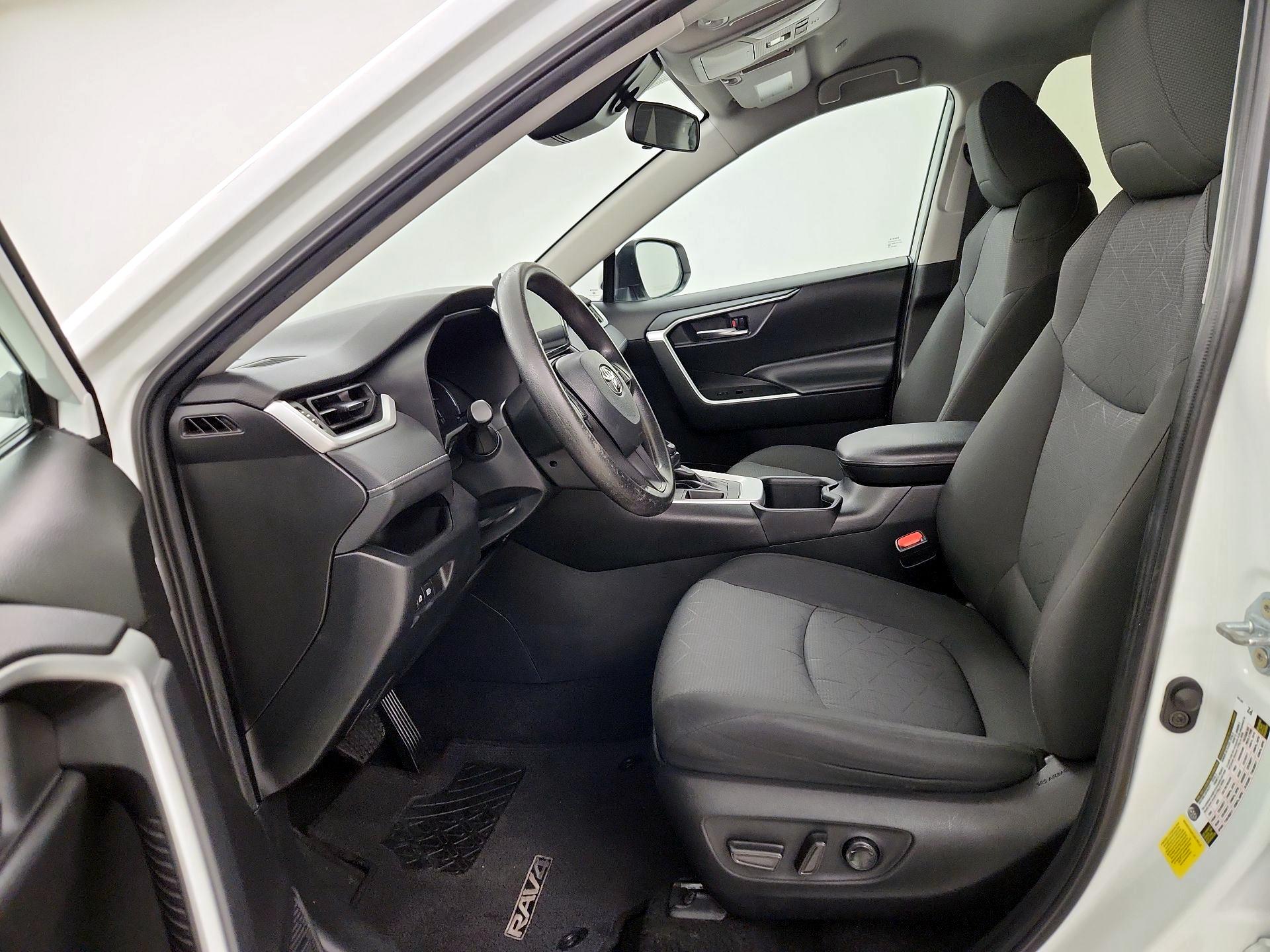 Thumbnail: 2024 Toyota RAV4 - 11