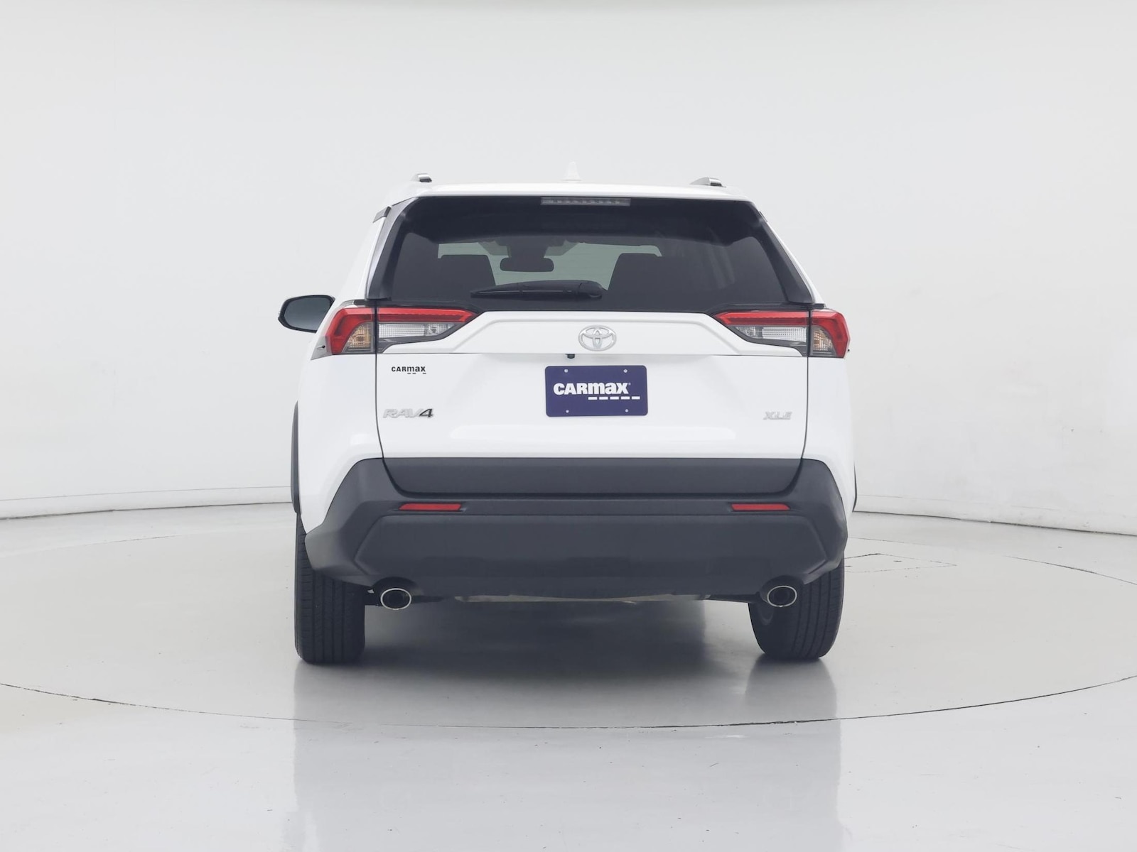2024 Toyota RAV4 XLE - Photo 7