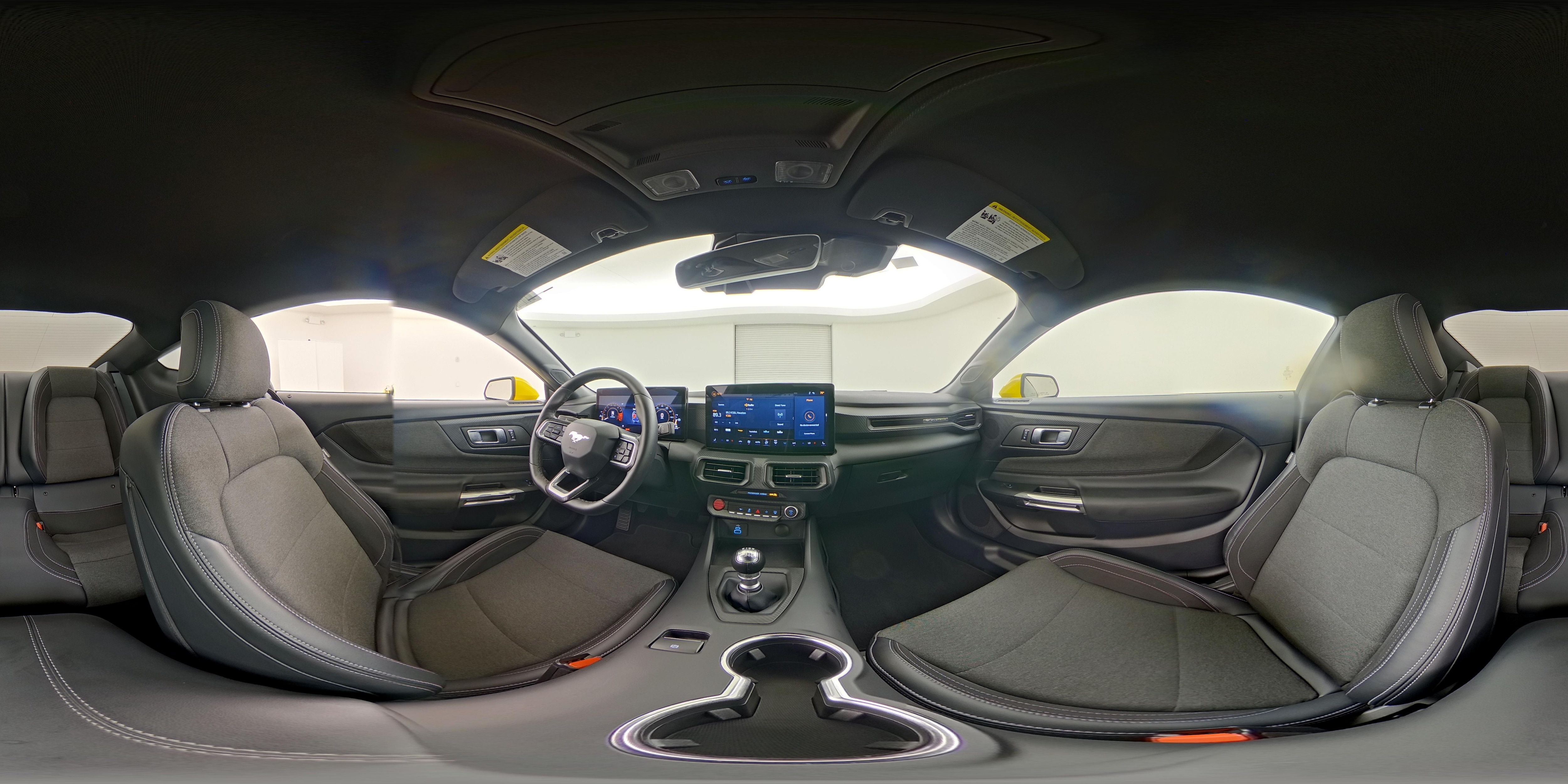 2024 Ford Mustang GT - Photo 23
