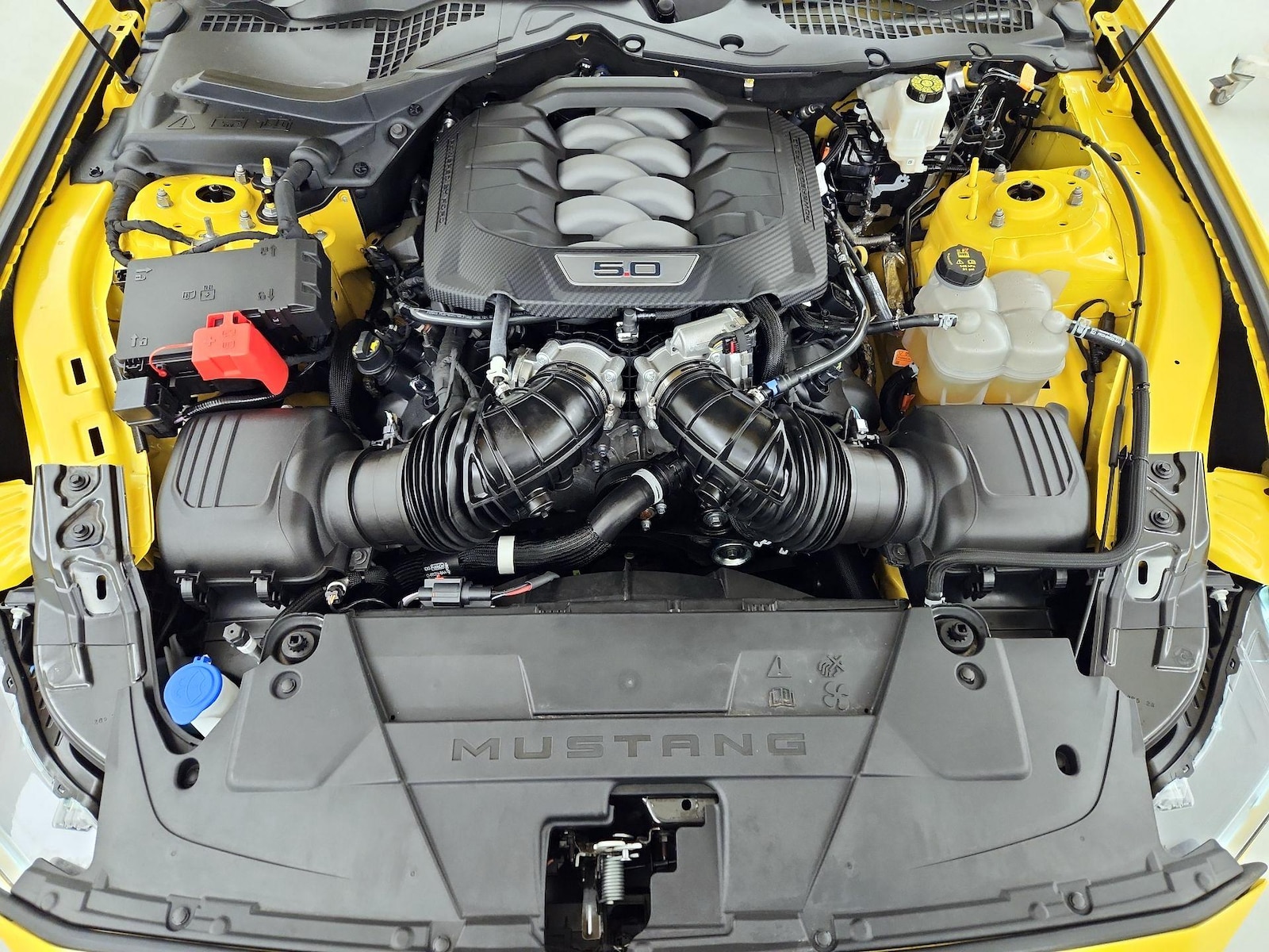 2024 Ford Mustang GT - Photo 21
