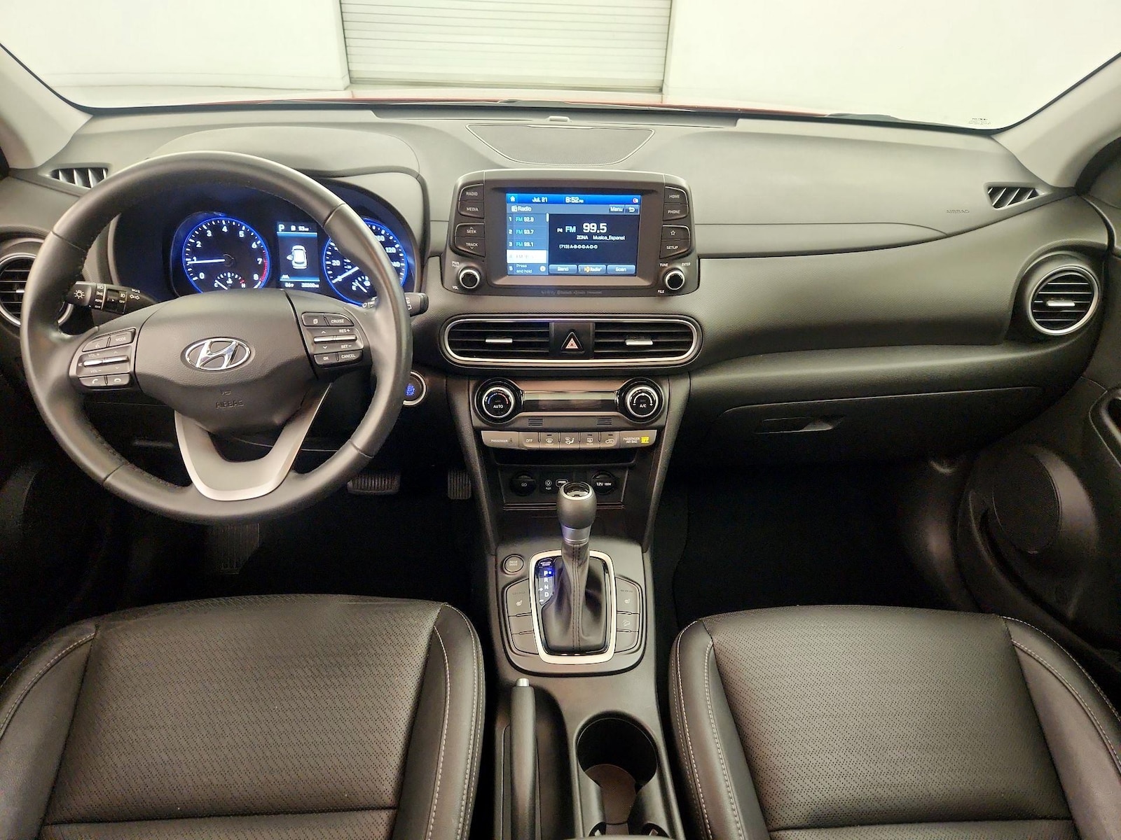 2021 Hyundai Kona Limited - Photo 10